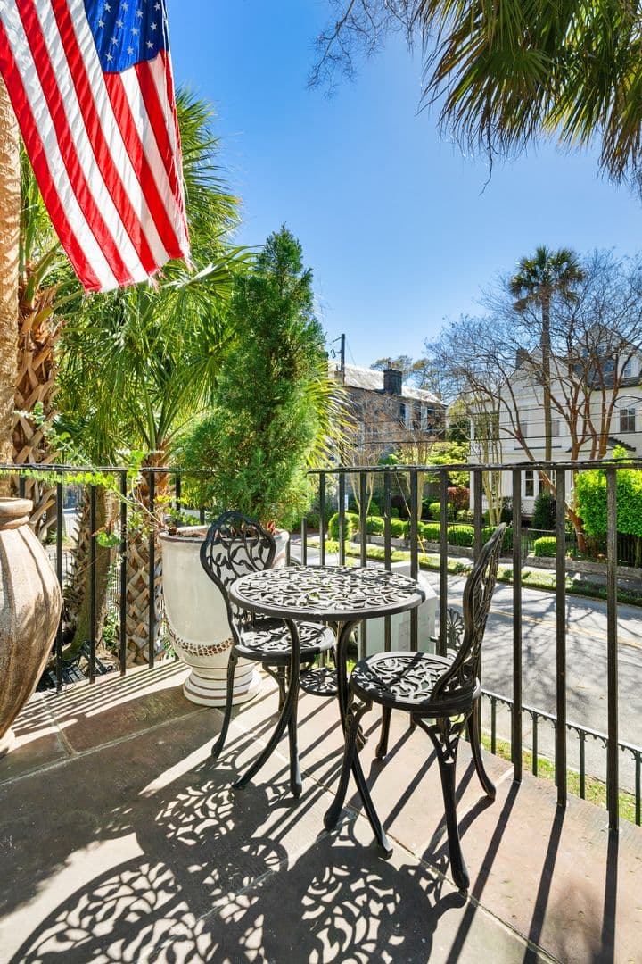 Charleston House: 96 Ashley Avenue