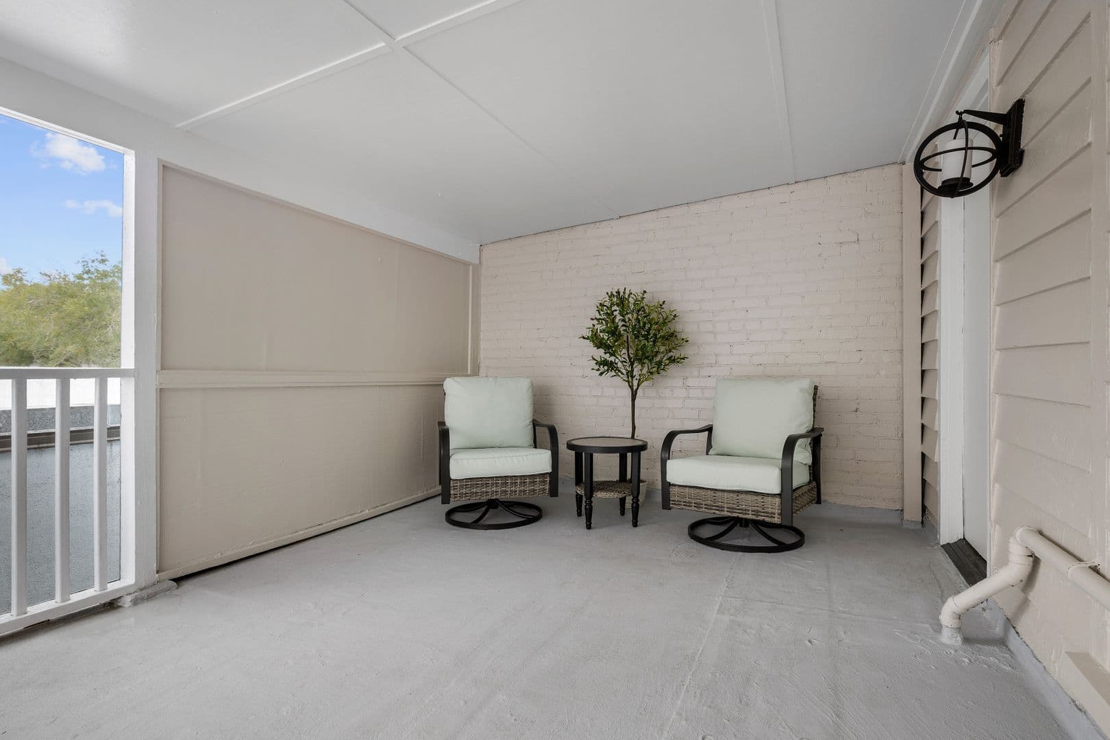 Charleston House: 460 Meeting Street