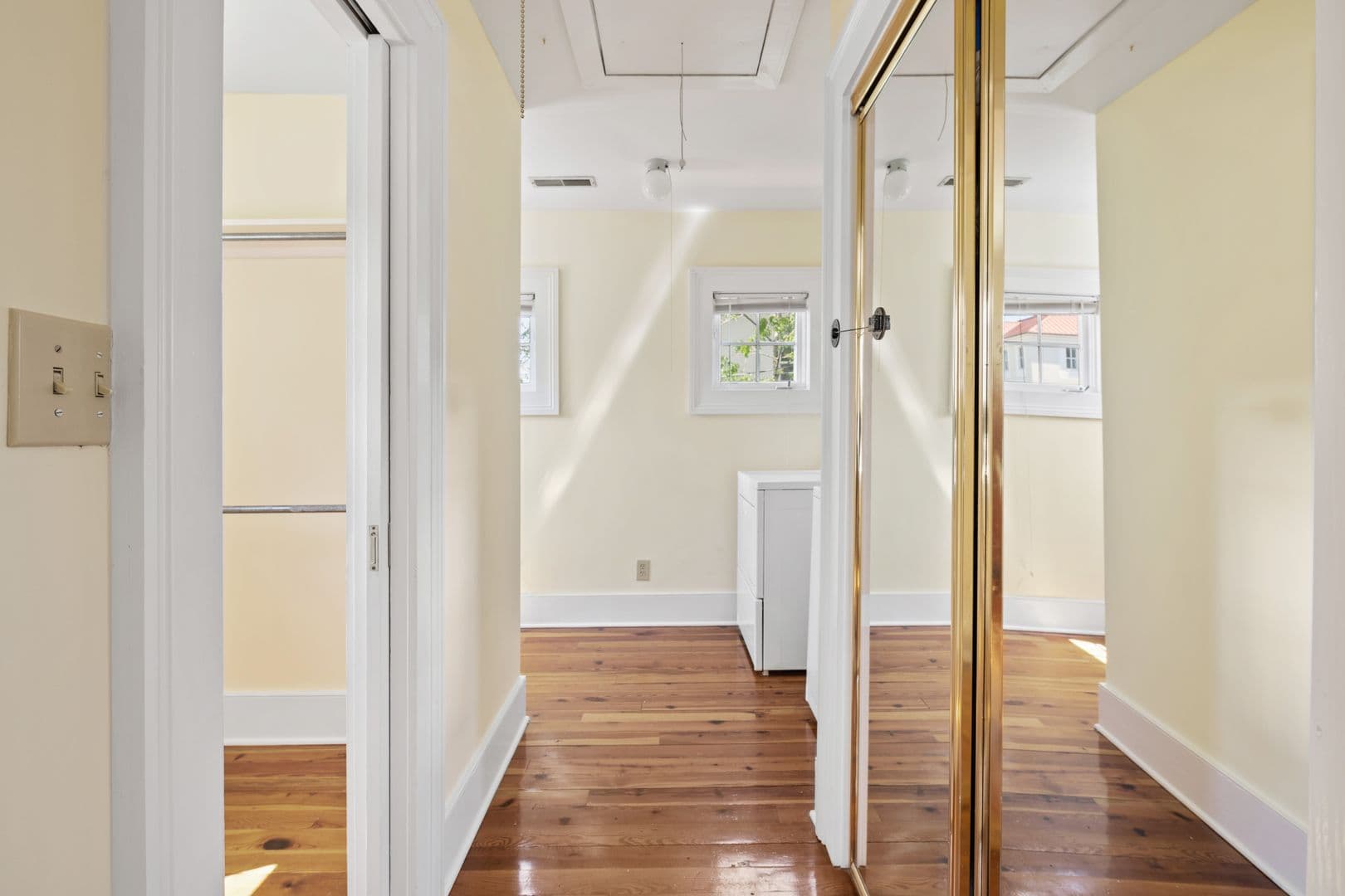 Charleston House: 2 Talon Court
