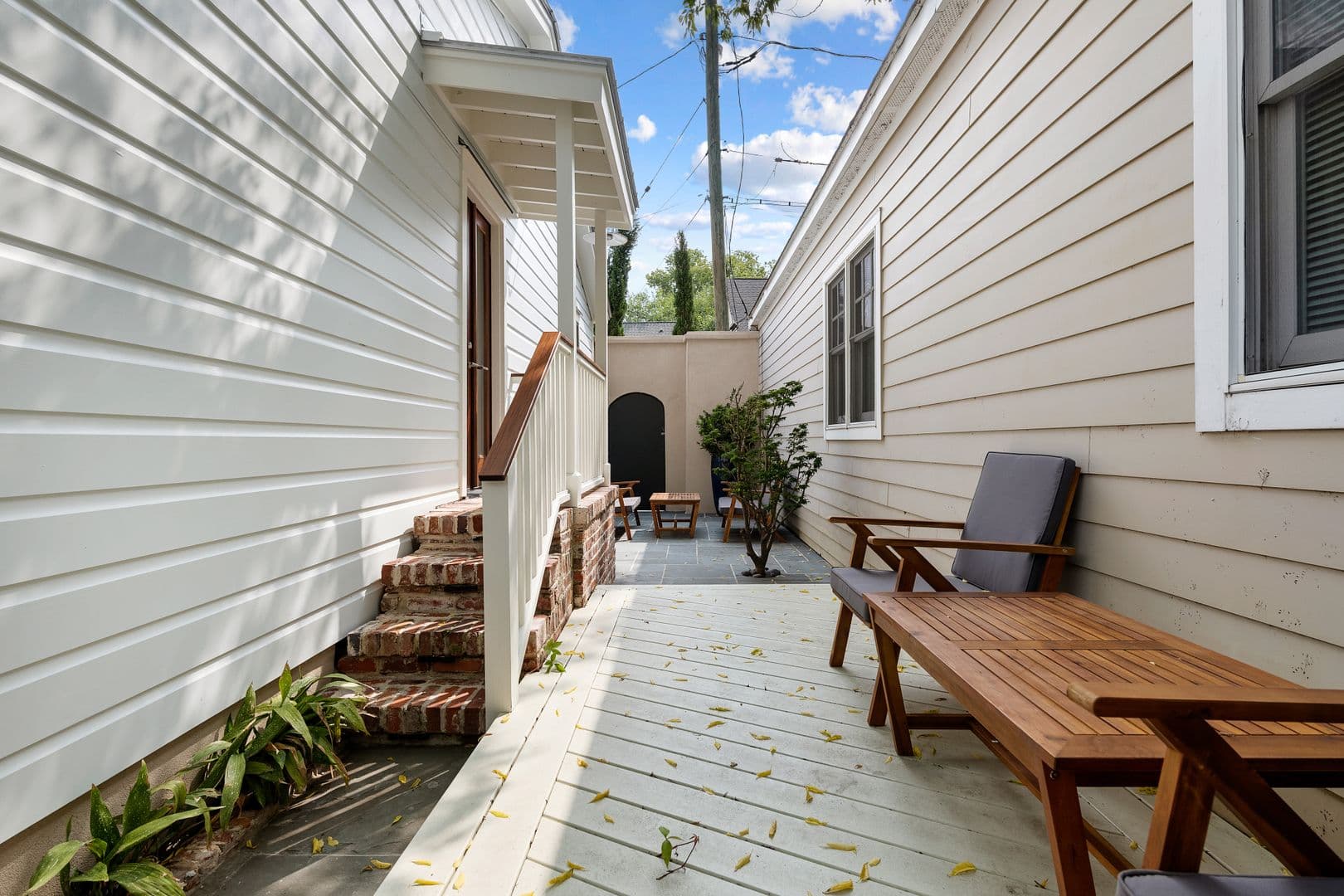 Charleston House: 7 Senate Street