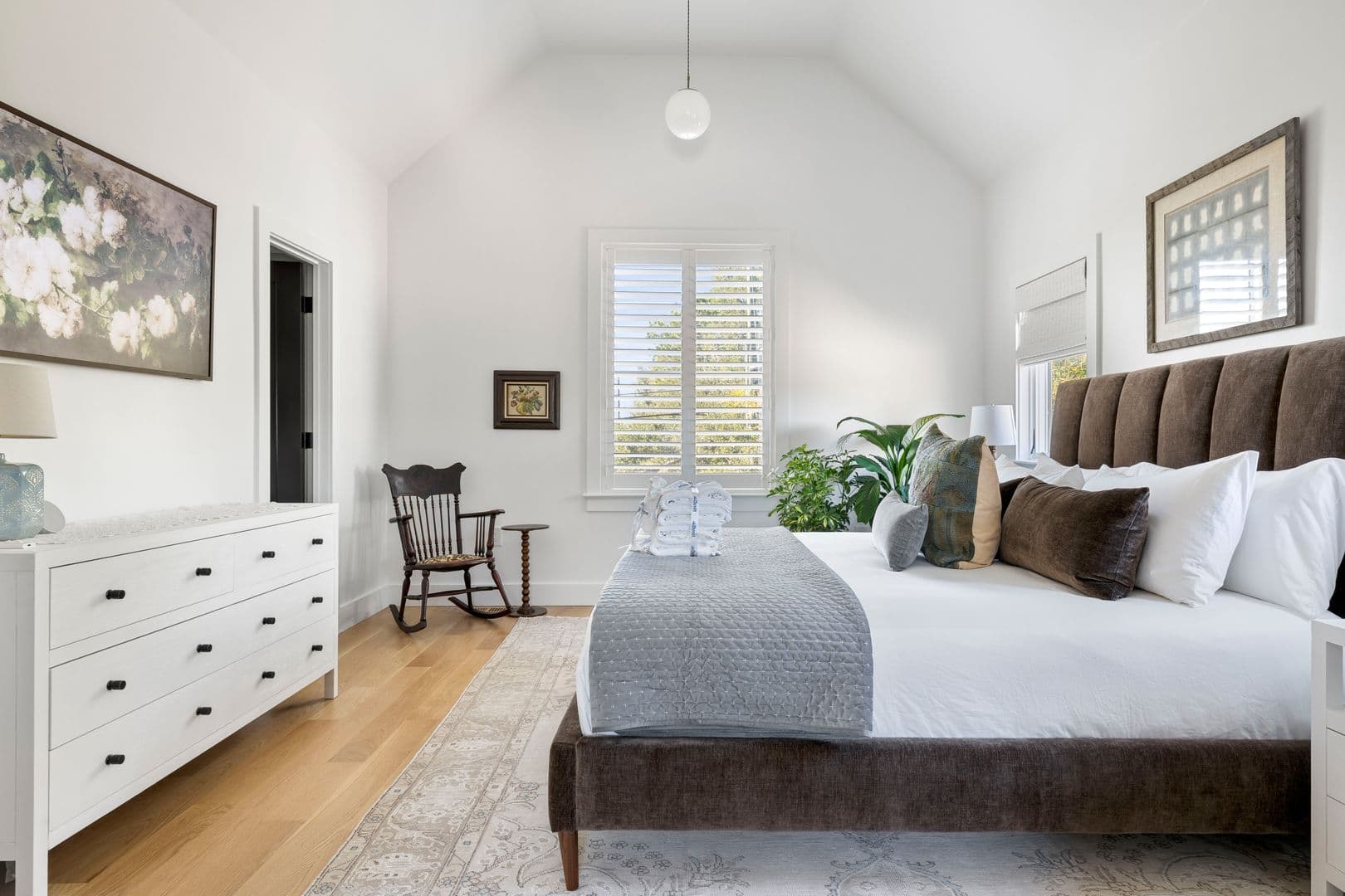 Charleston House: 36 10th Avenue