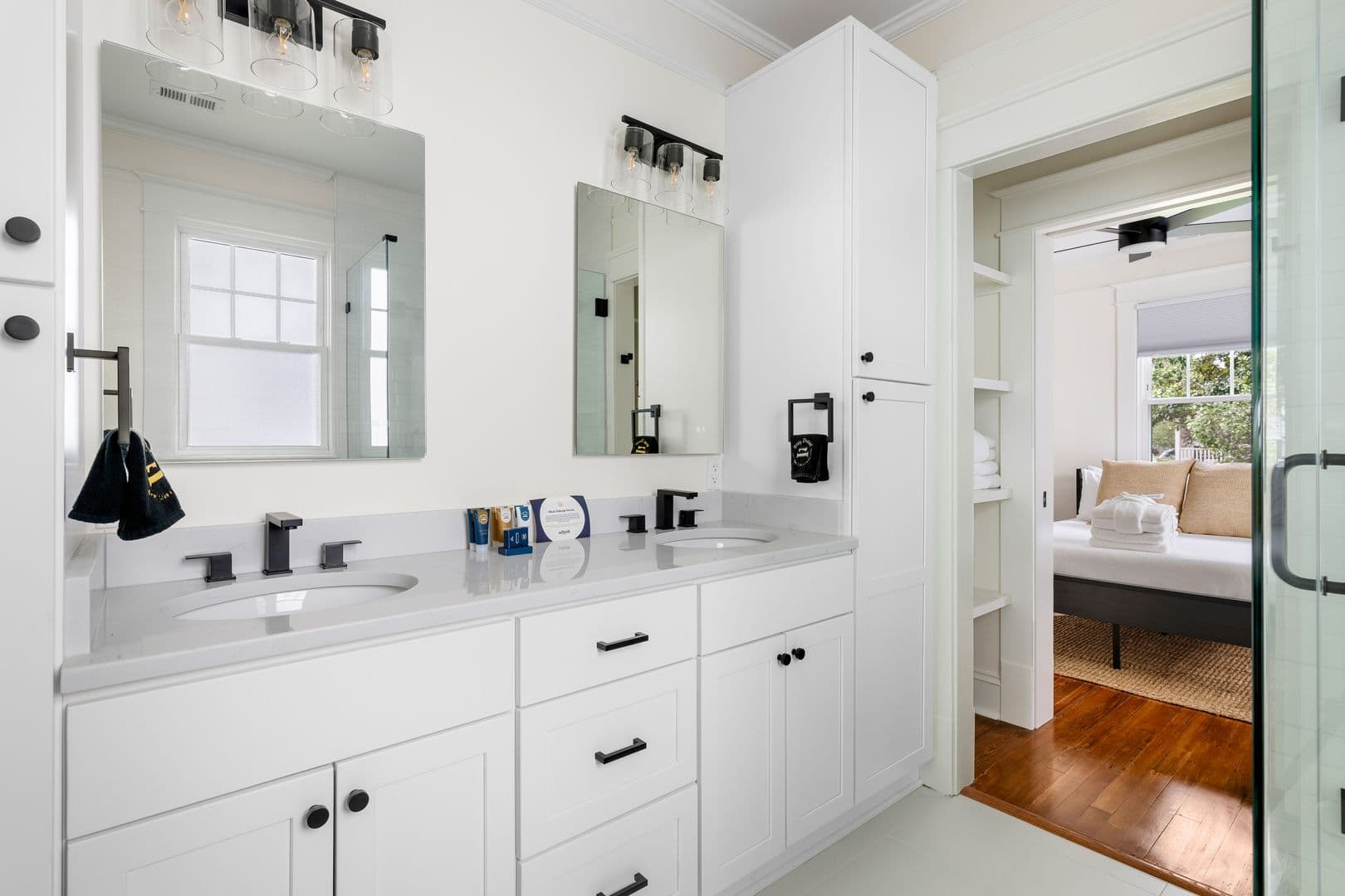 Charleston House: 1133 King Street