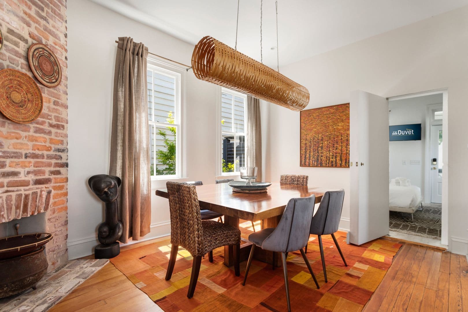 Charleston House: 94 Bogard Street