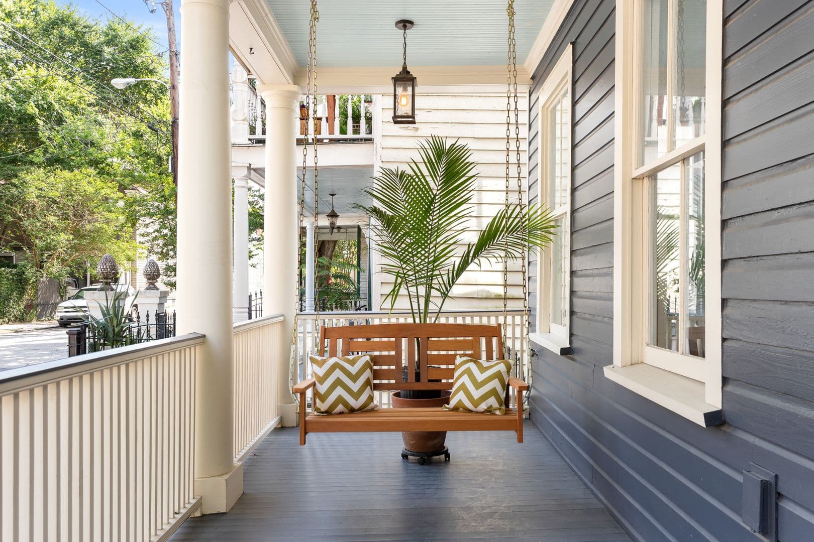 Charleston House: 94 Bogard Street