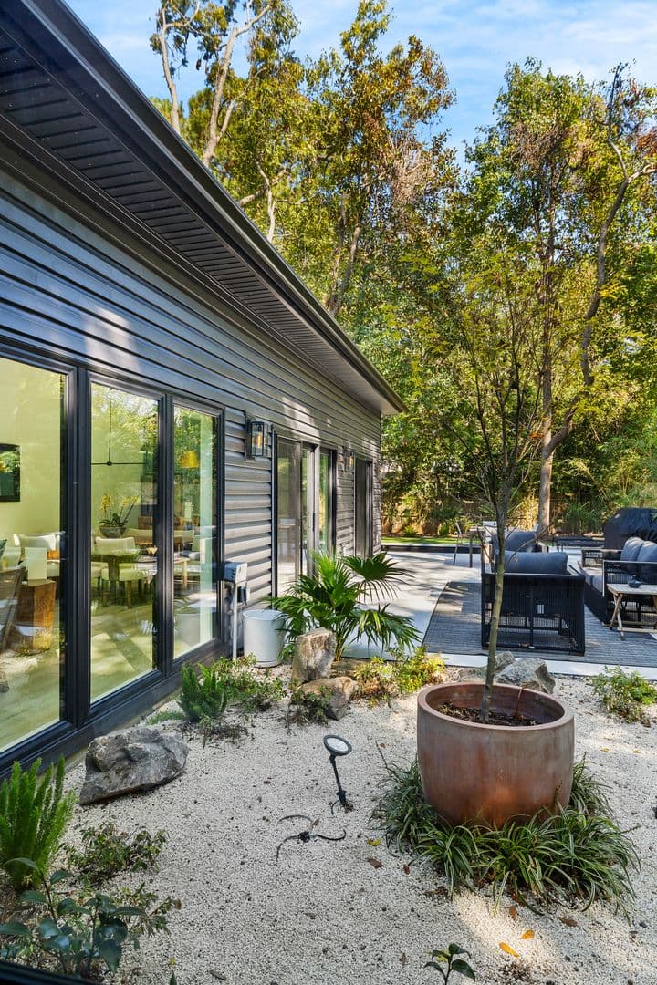 Mount Pleasant House: 706 York Street