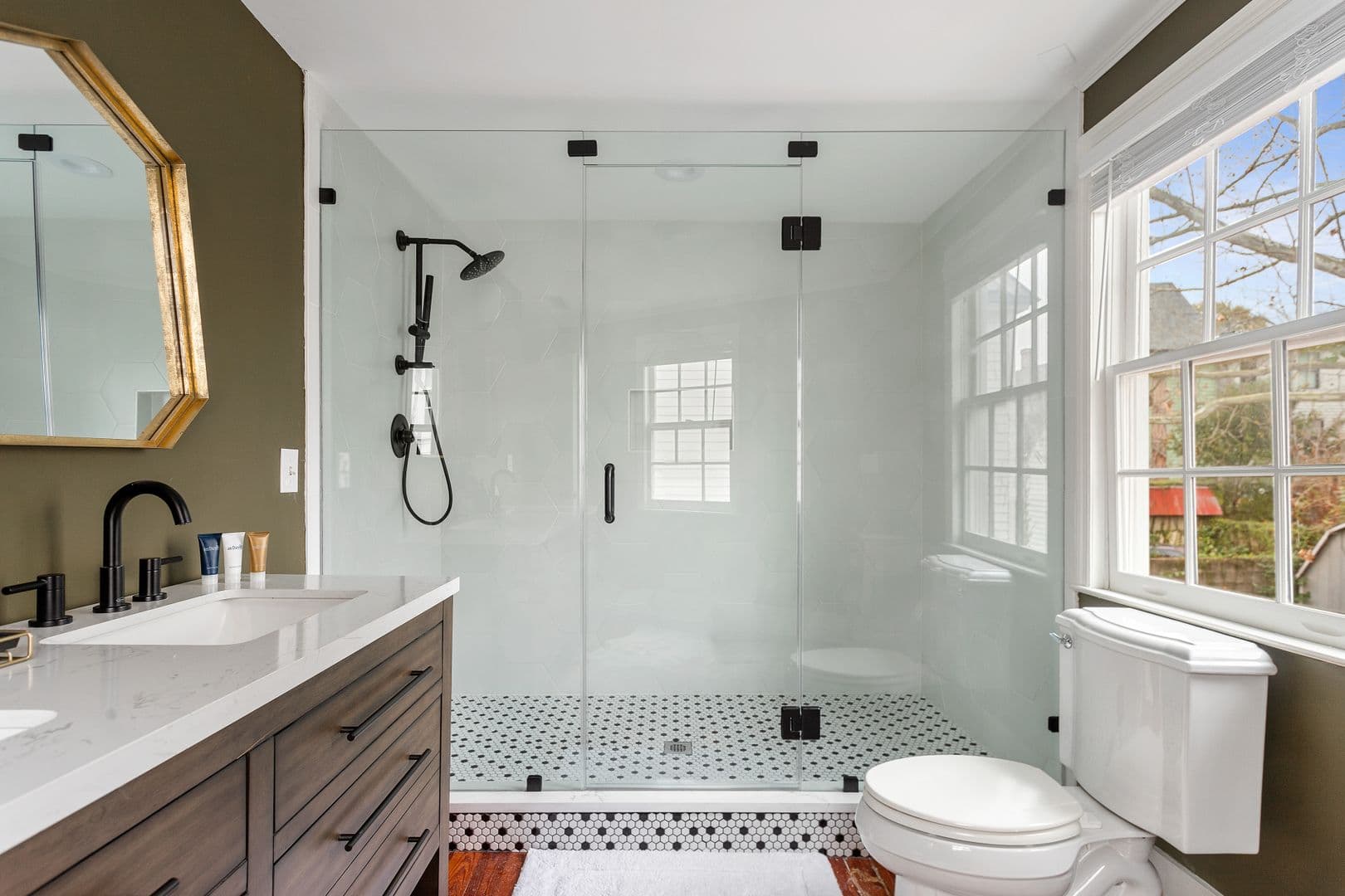 Charleston House: 234 Ashley Avenue, B