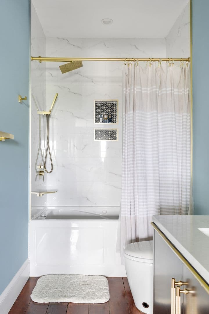 Charleston House: 96 Ashley Avenue