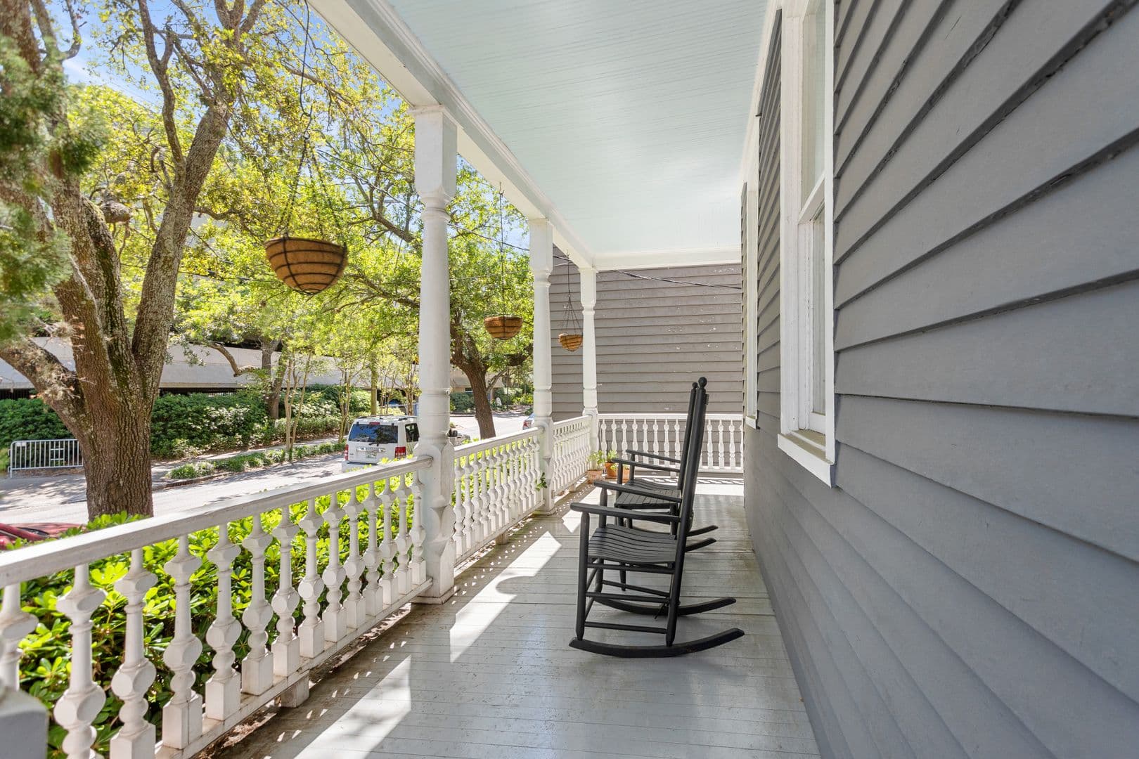 Charleston House: 80 Vanderhorst Street