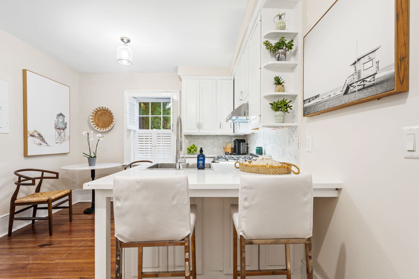 Charleston House: 28 Chapel Street, Suite 2