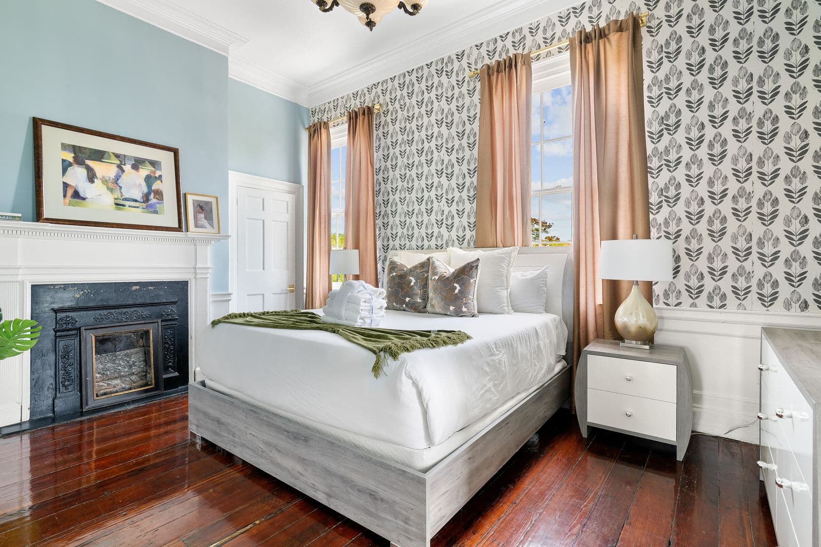 Charleston House: 96 Ashley Avenue