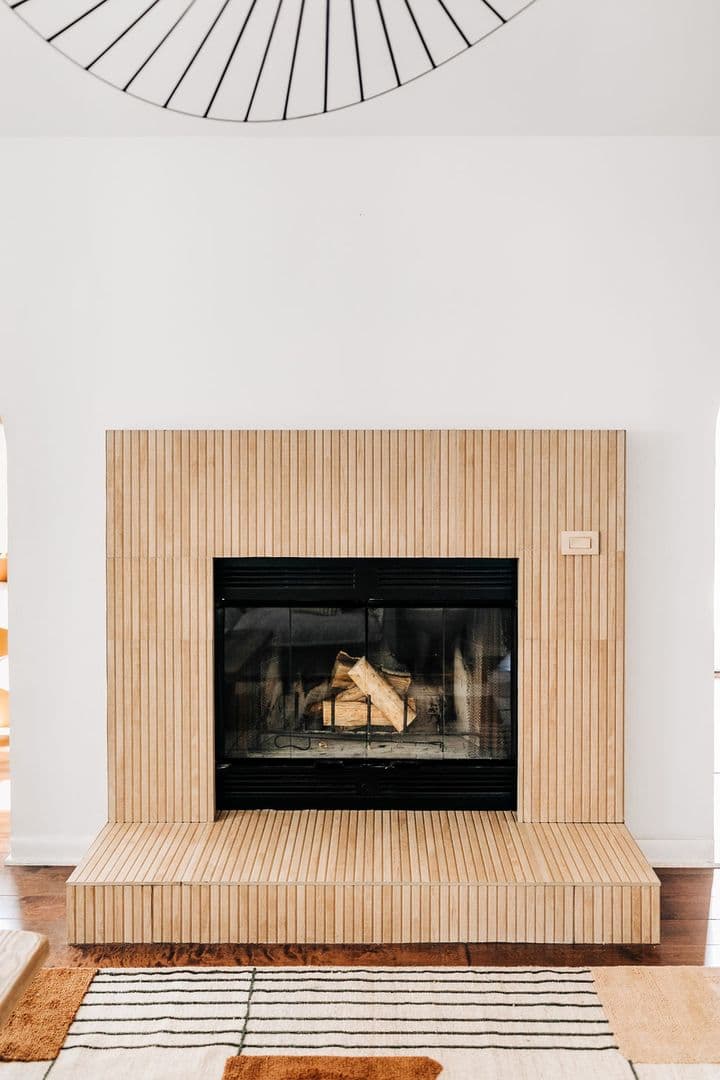 Charleston House: 1492 Kentwood Circle