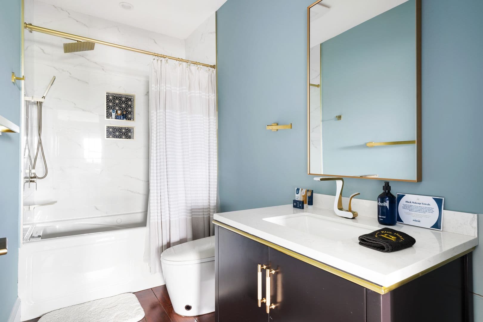 Charleston House: 96 Ashley Avenue