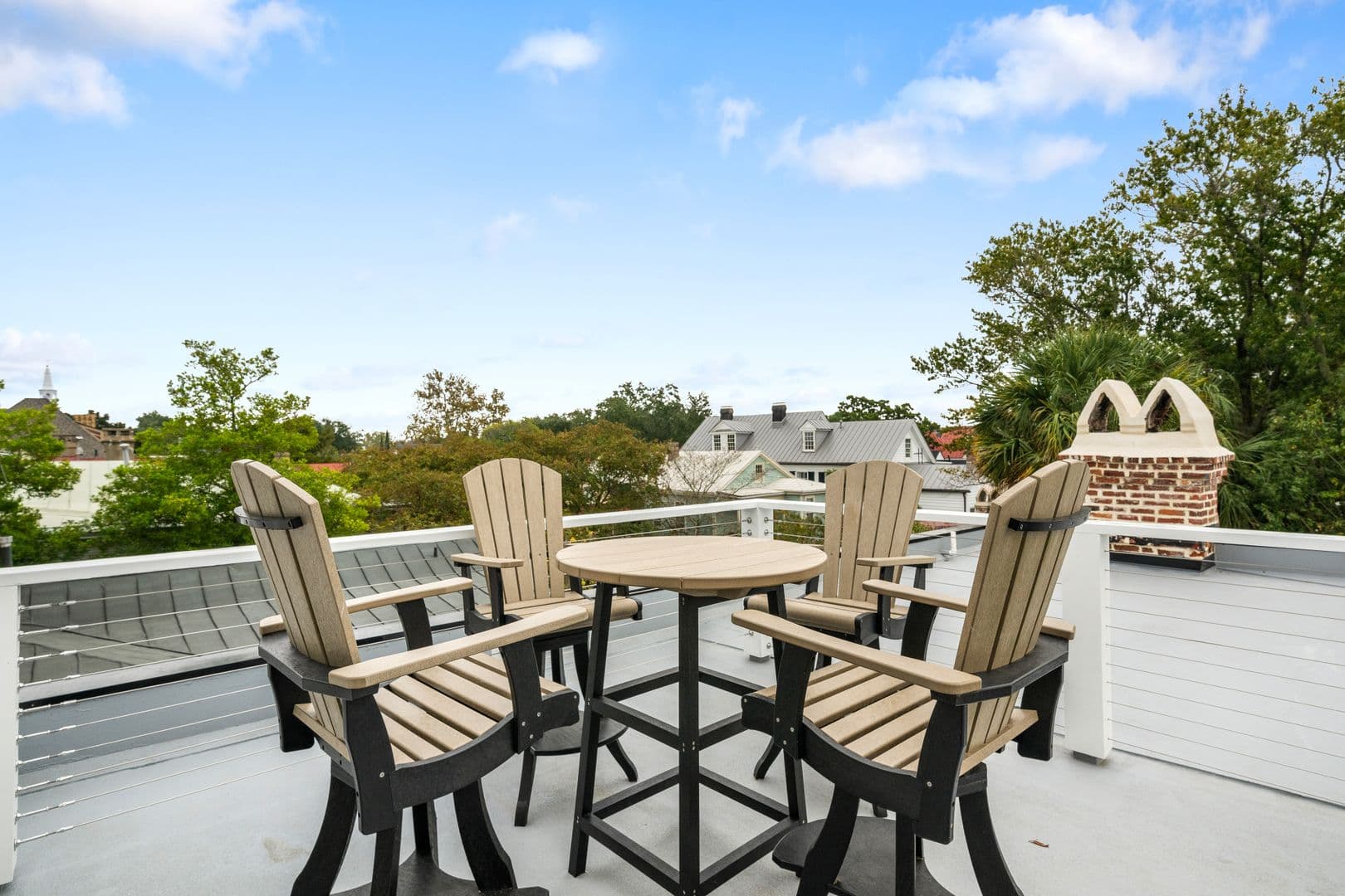 Charleston House: 135 Broad Street