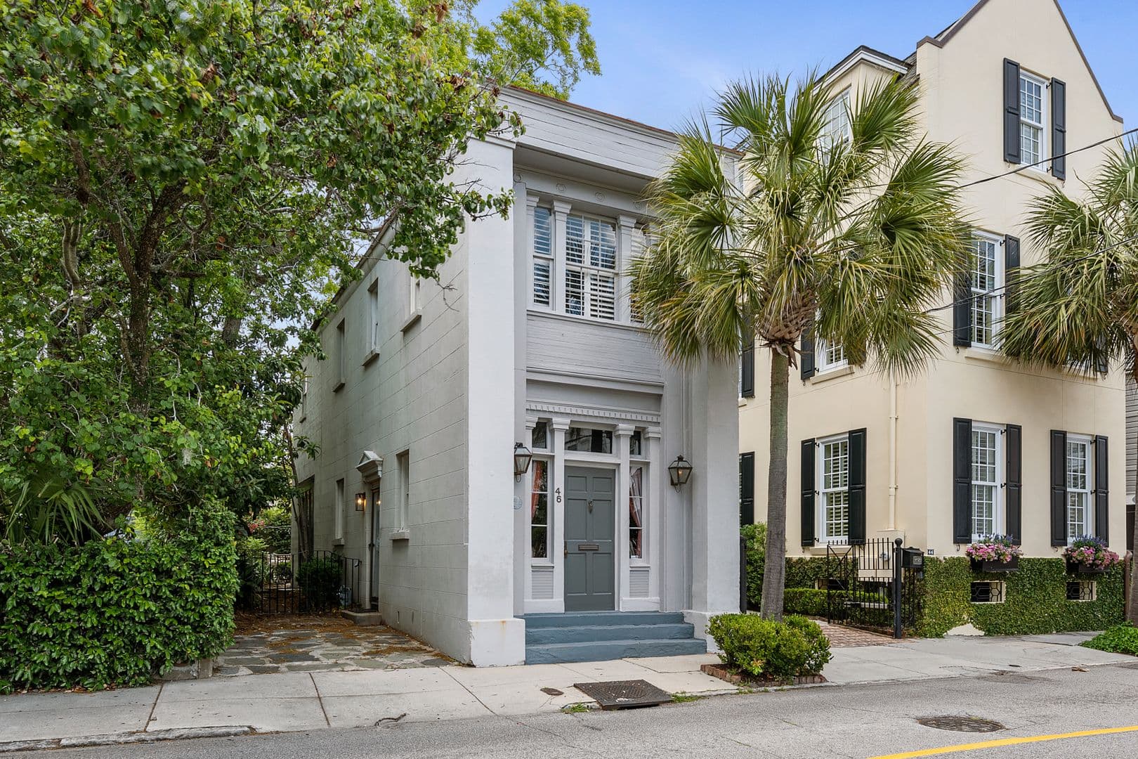Charleston House: 46 Wentworth Street
