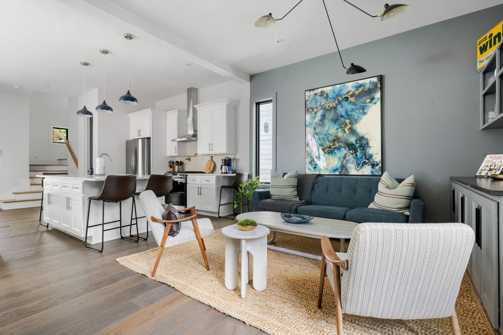 Charleston House: 7 Carrere Court