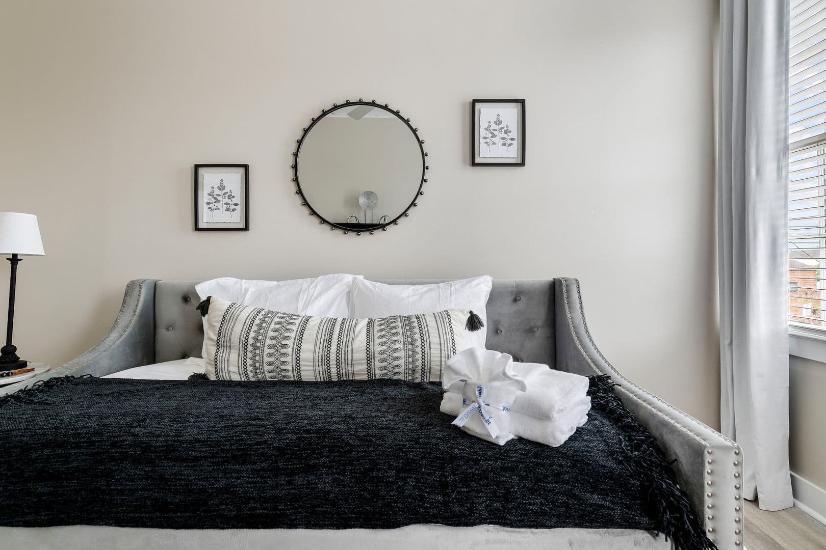 Charleston House: 460 Meeting Street