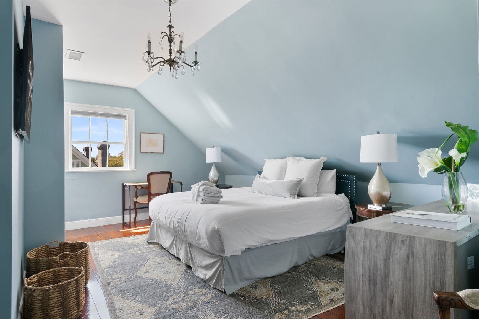 Charleston House: 96 Ashley Avenue
