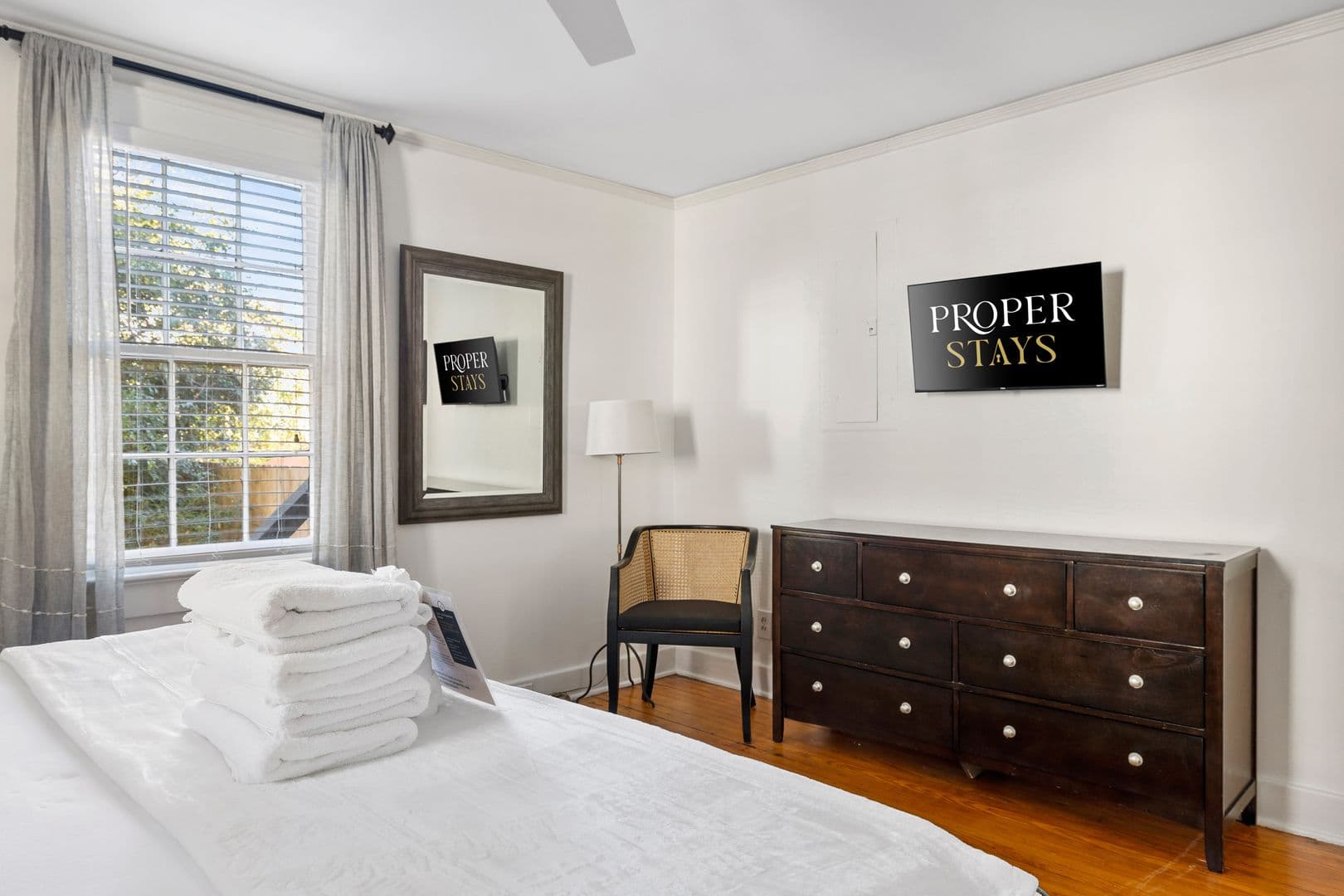 Charleston House: 20 Dunnemann Avenue