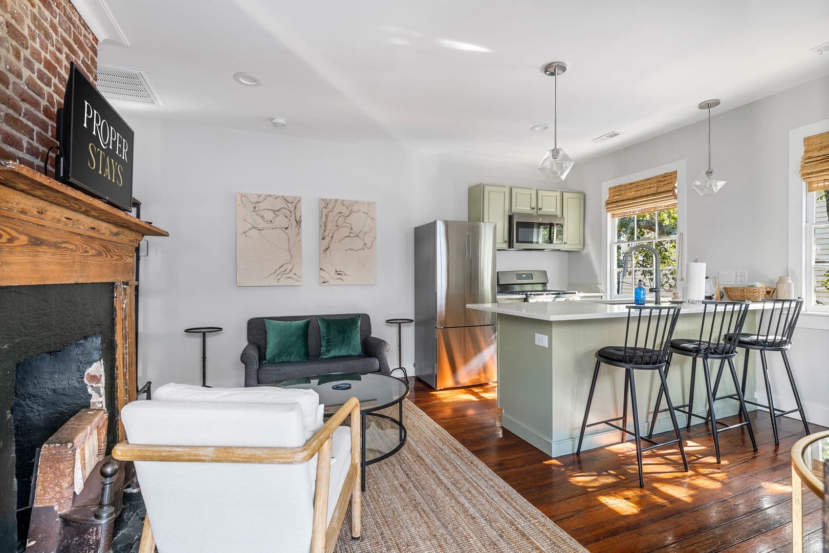 Charleston House: 18 Bogard Street