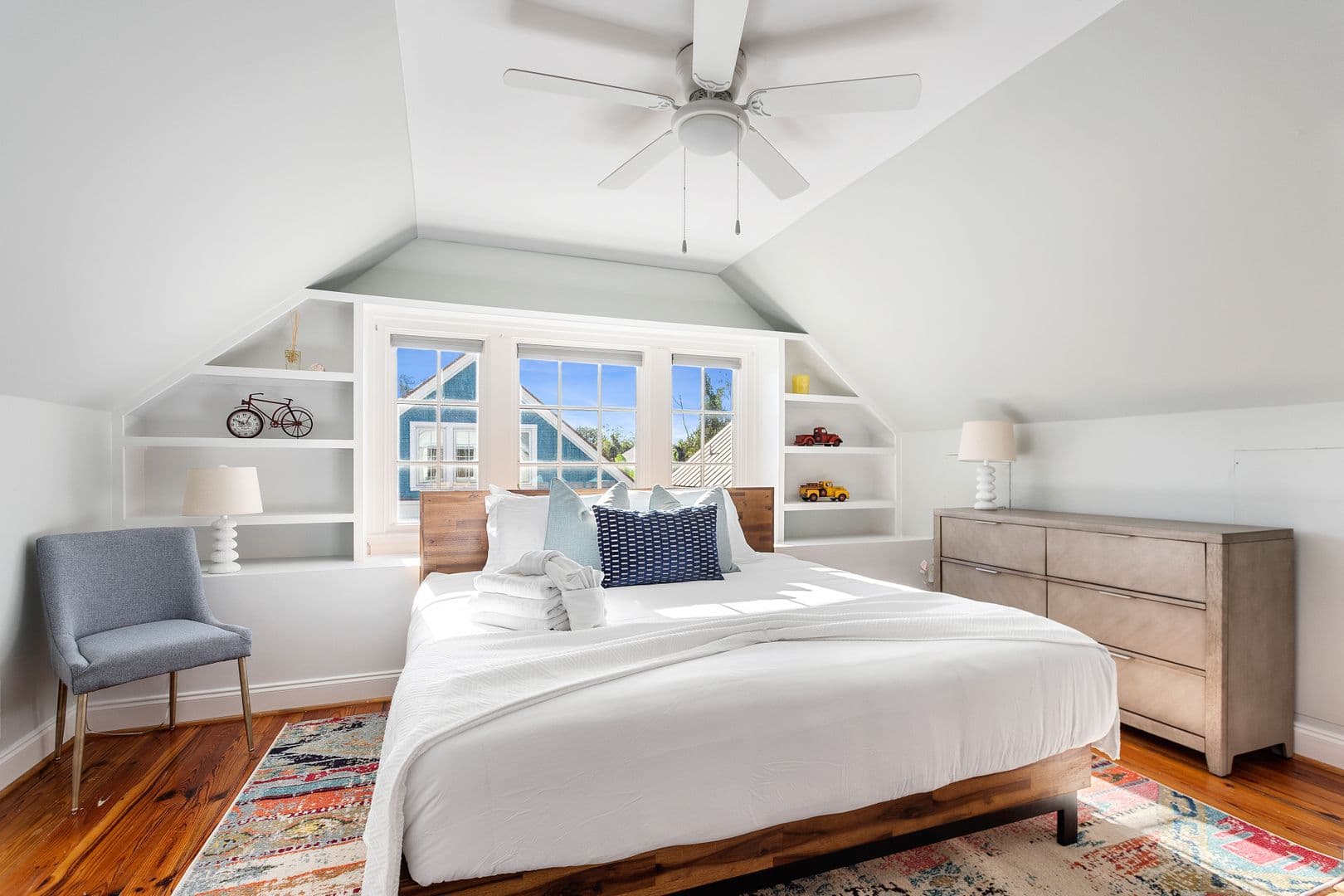 Charleston House: 9 Bogard Street