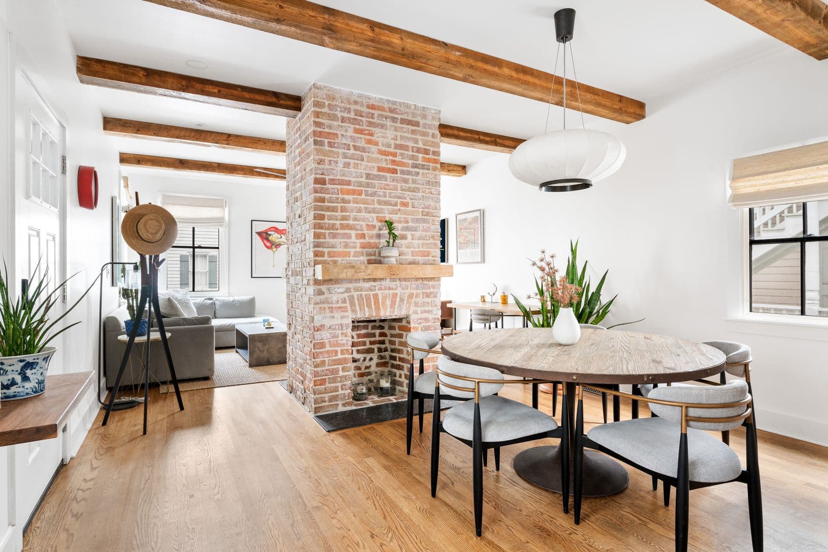 Charleston House: 70 Ashe Street