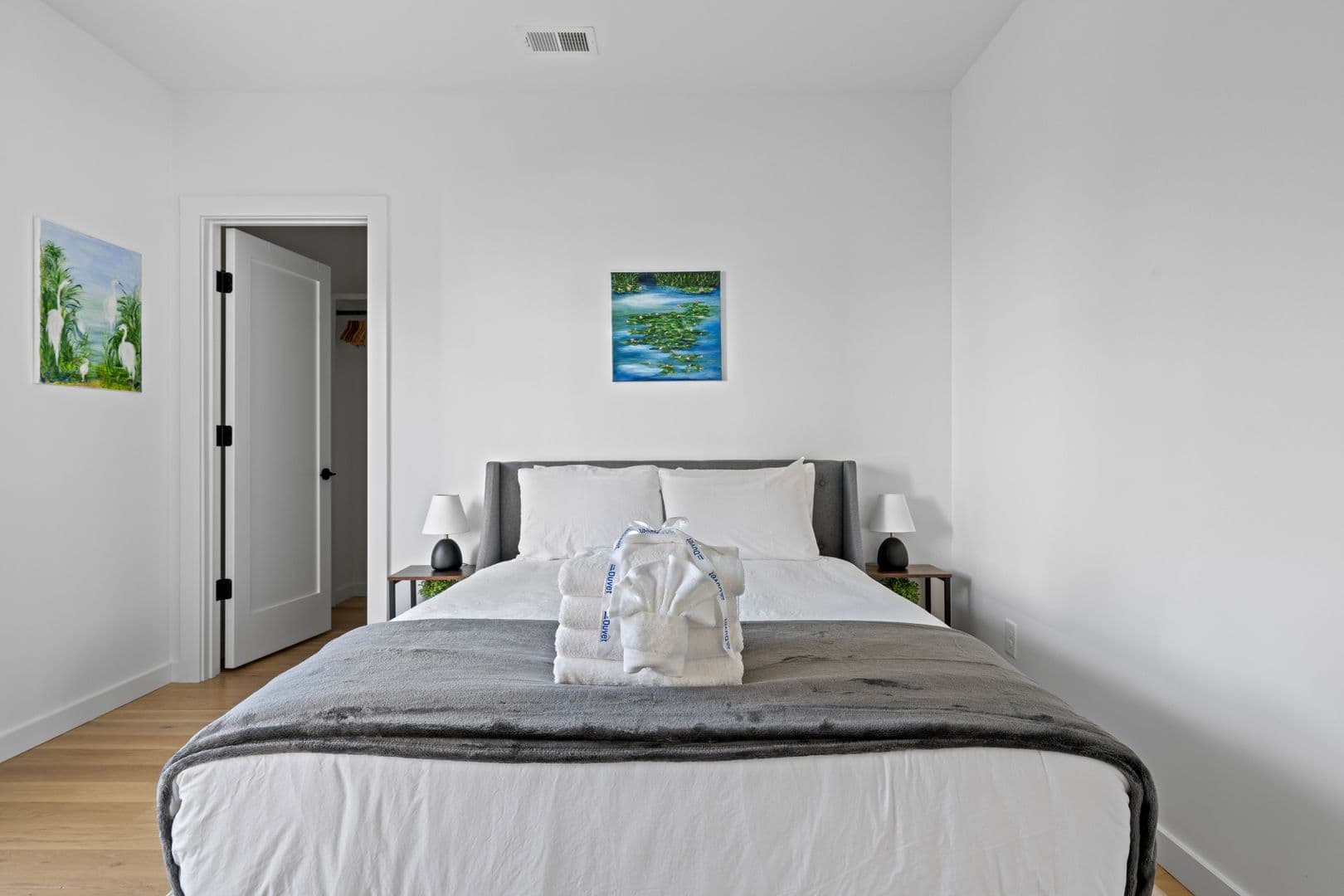 Mount Pleasant House: 208 Linnea Lane