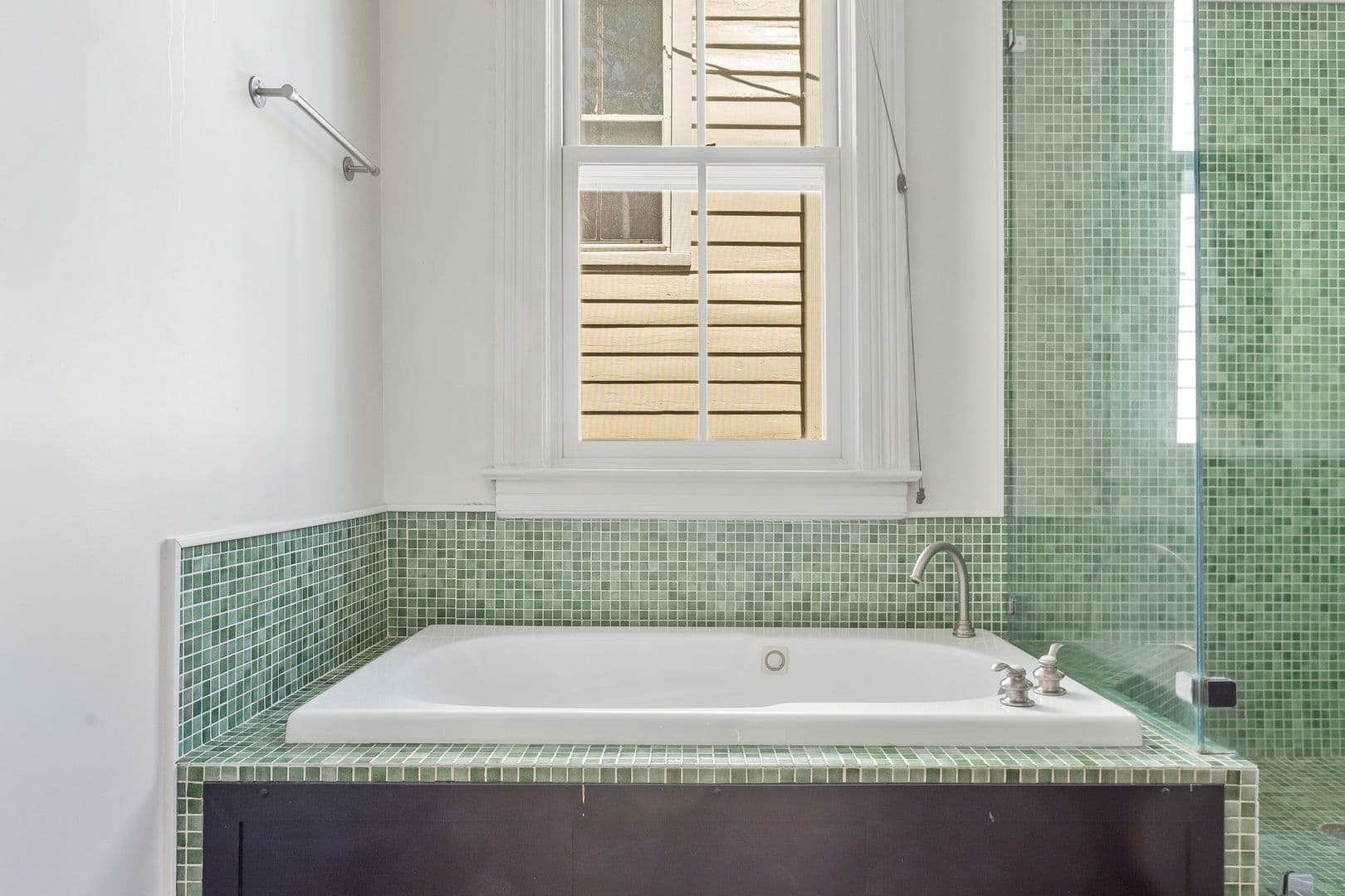 Charleston House: 80 Vanderhorst Street