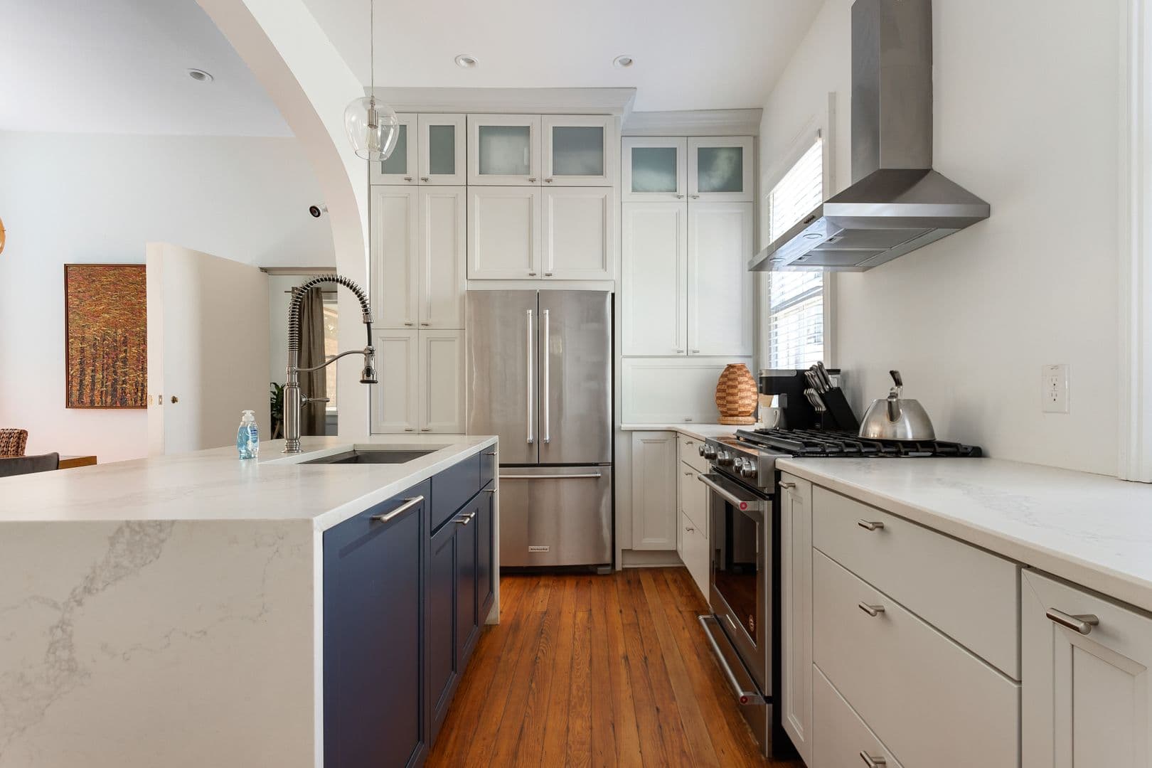 Charleston House: 94 Bogard Street