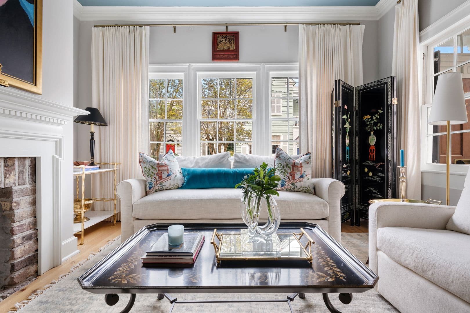 Charleston House: 21 Savage Street