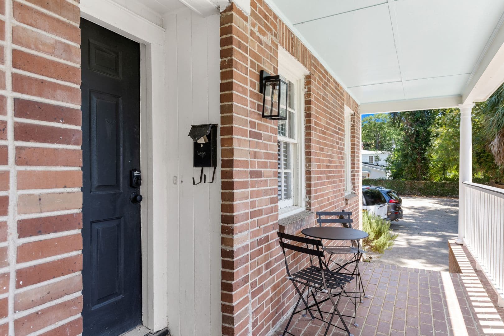 Charleston House: 49 Radcliffe Street