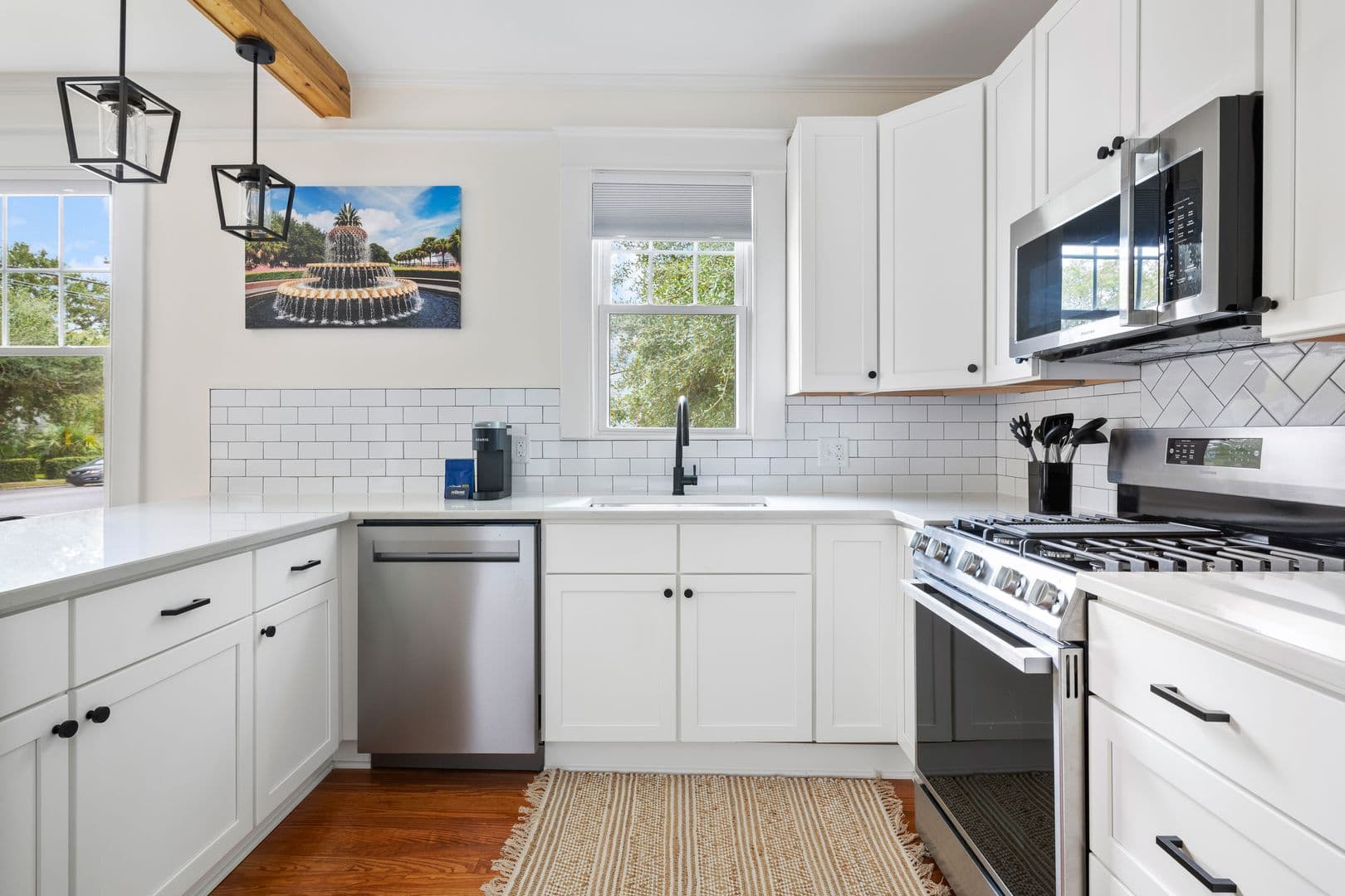 Charleston House: 1133 King Street