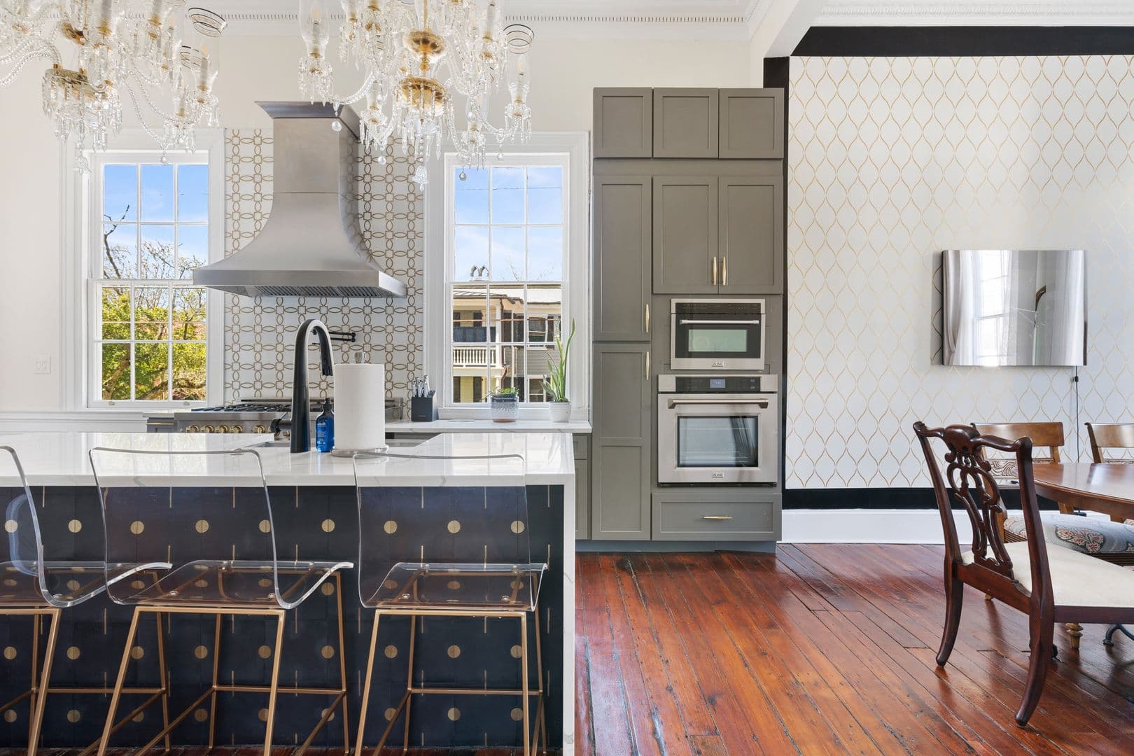Charleston House: 96 Ashley Avenue