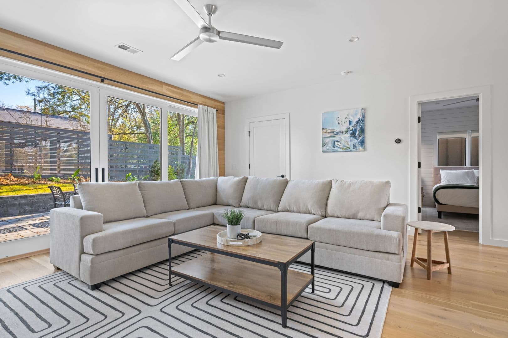 Mount Pleasant House: 208 Linnea Lane