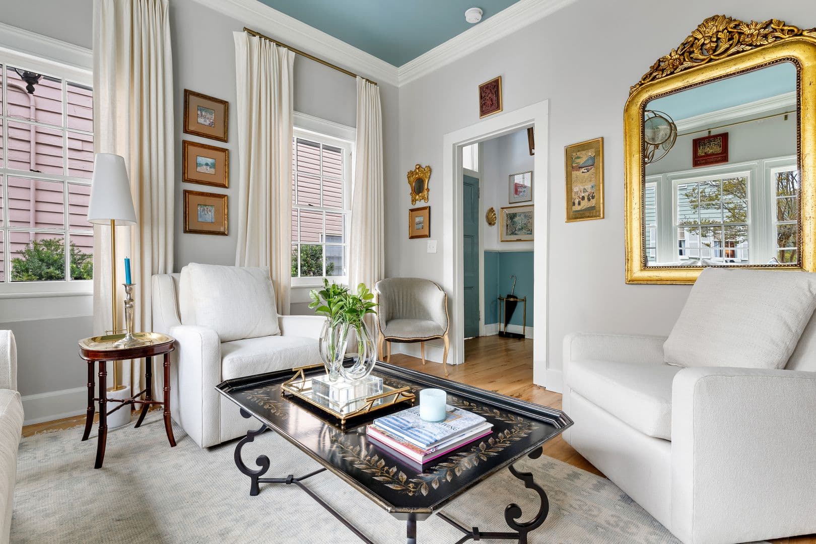 Charleston House: 21 Savage Street