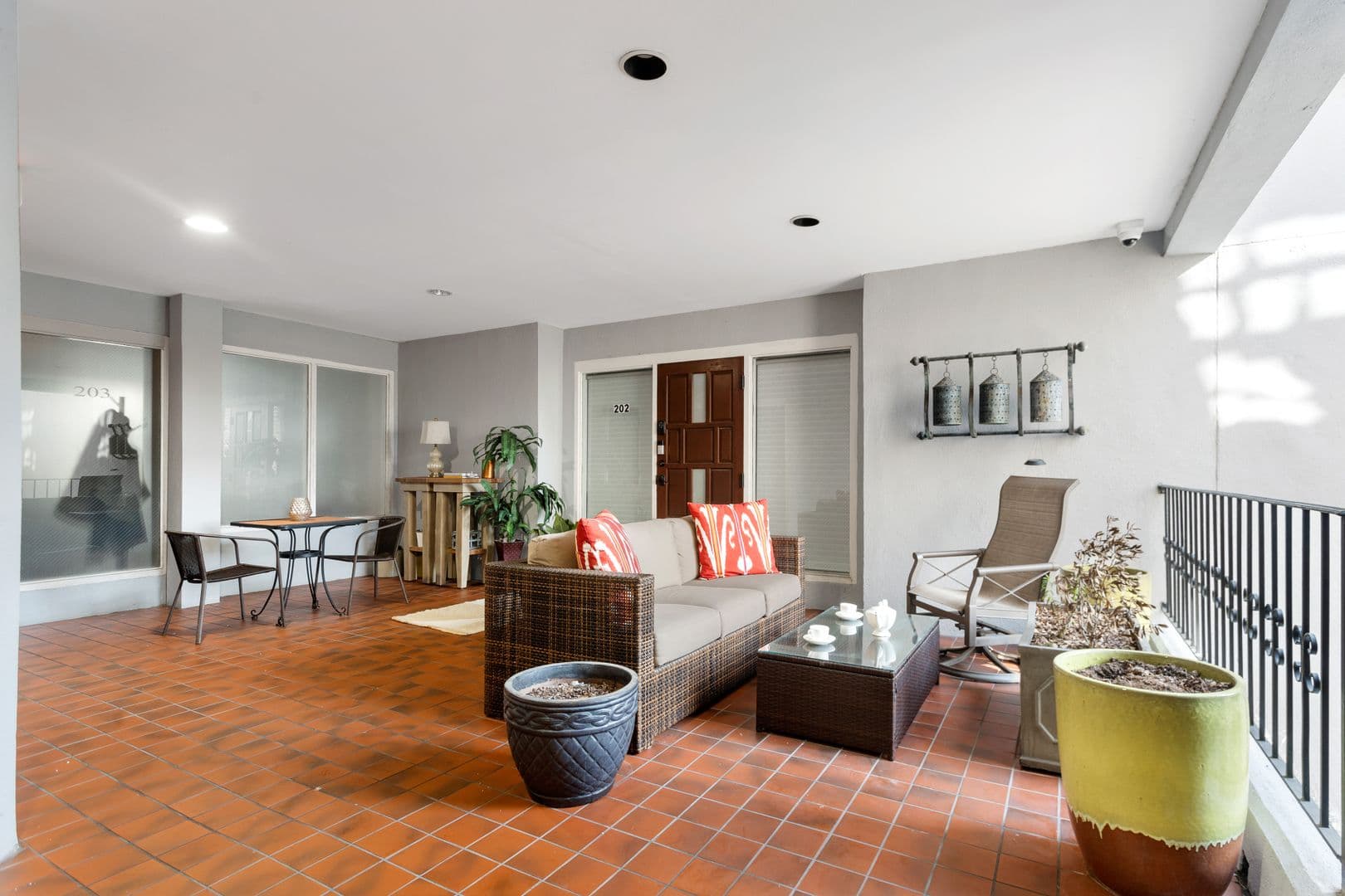Charleston House: 184 E. Bay St. 201