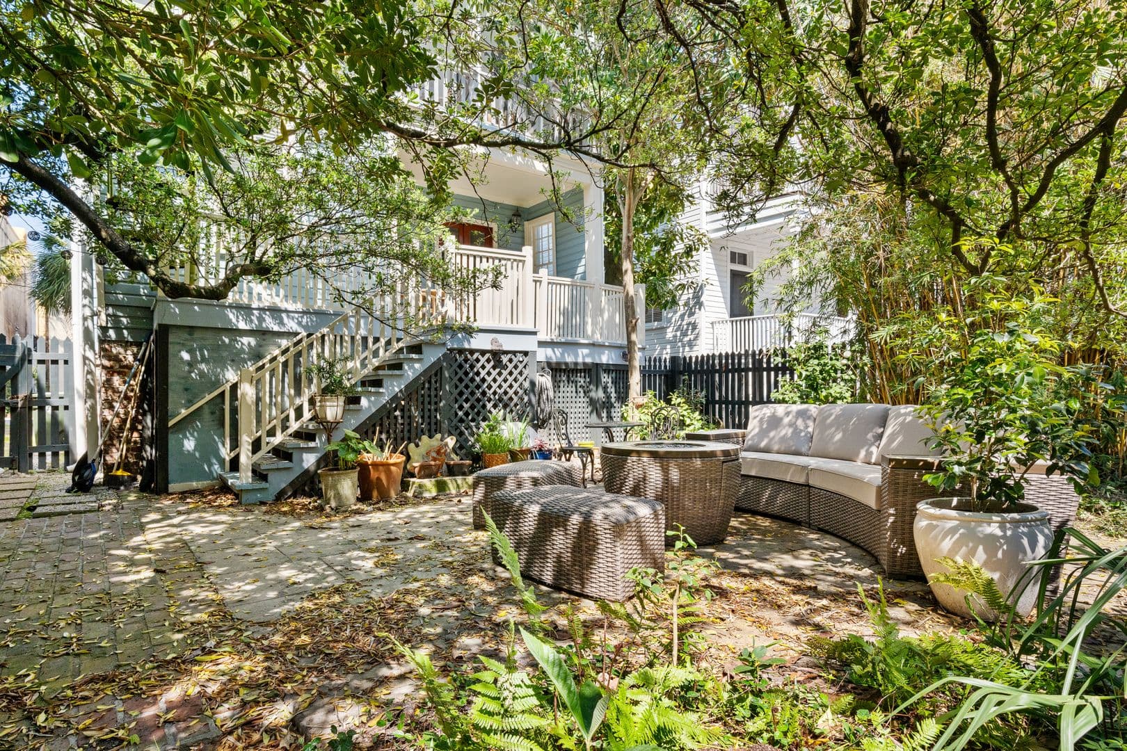 Charleston House: 33 Society Street