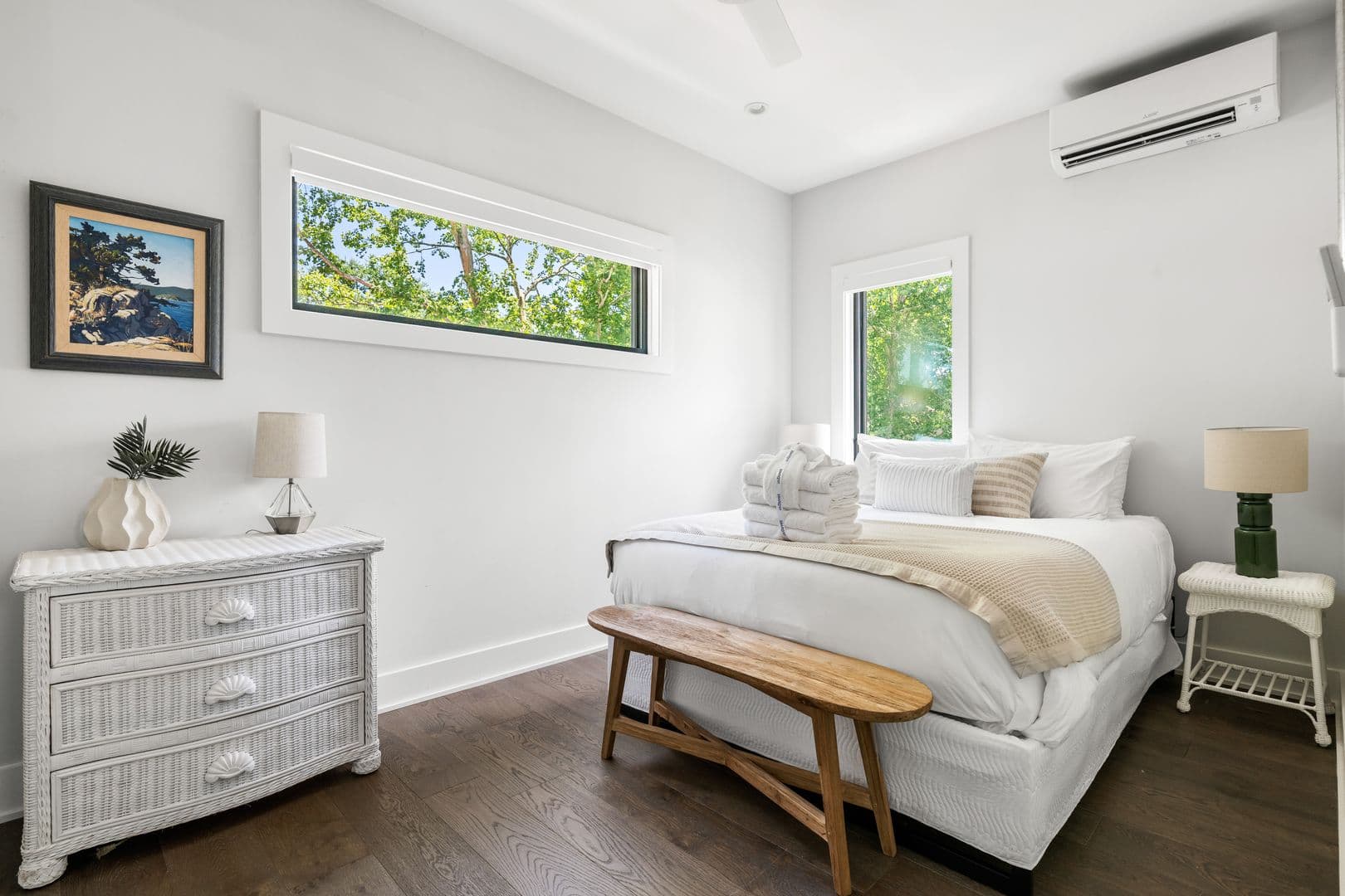 Charleston House: 7 Carrere Court