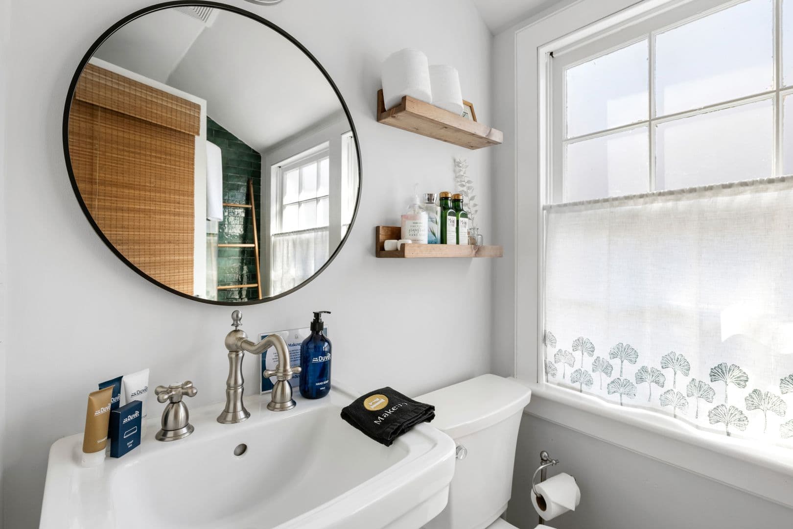 Charleston House: 18 Bogard Street