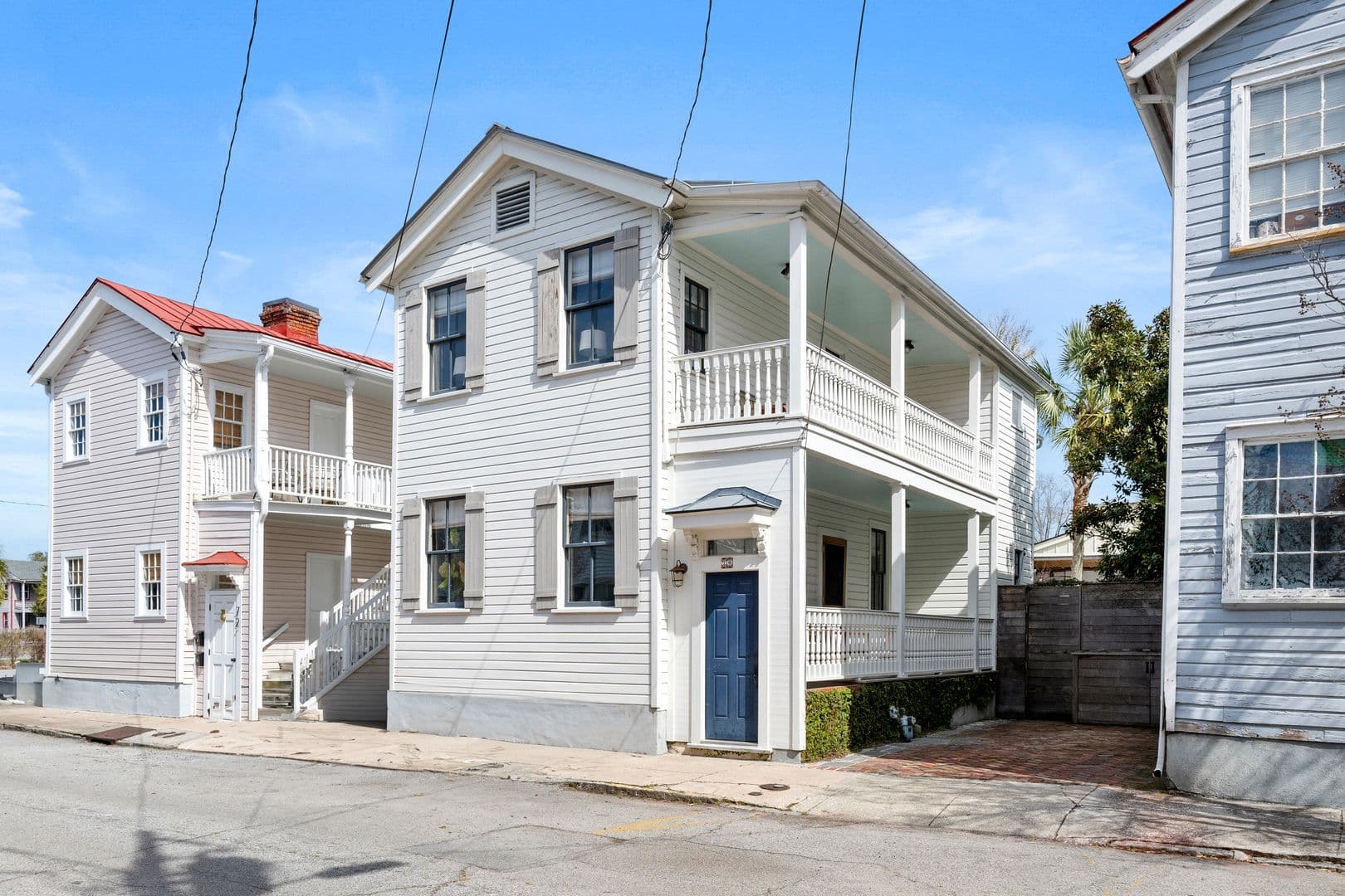 Charleston House: 70 Ashe Street