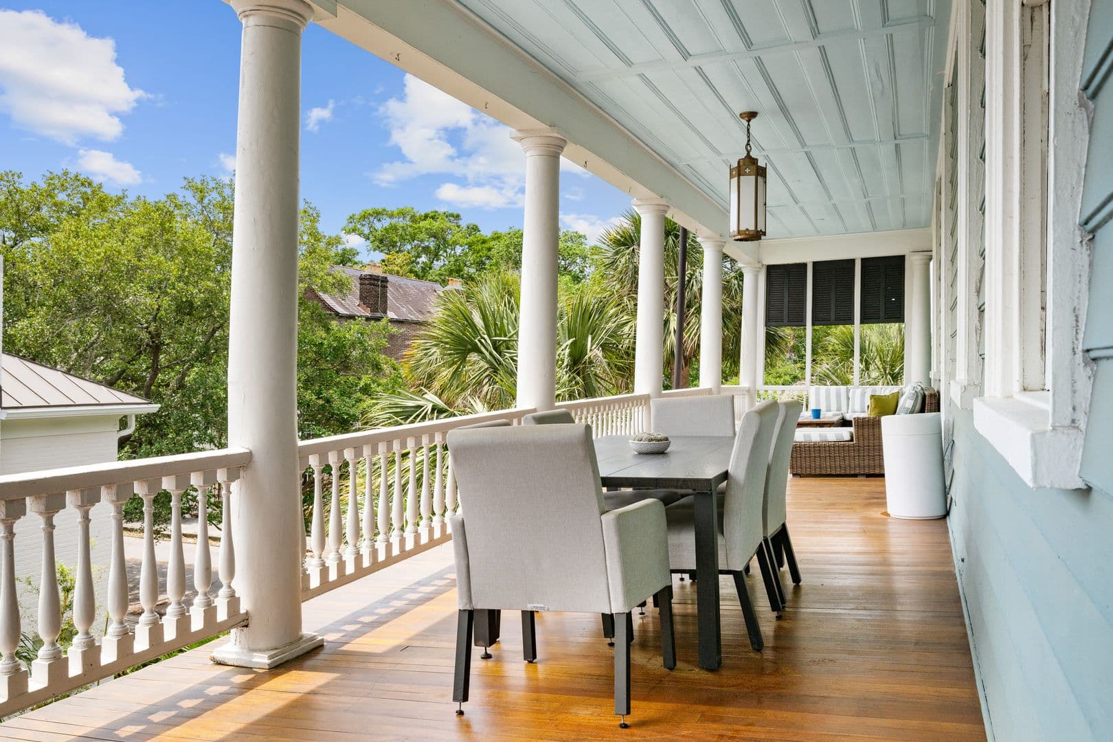 Charleston House: 96 Ashley Avenue