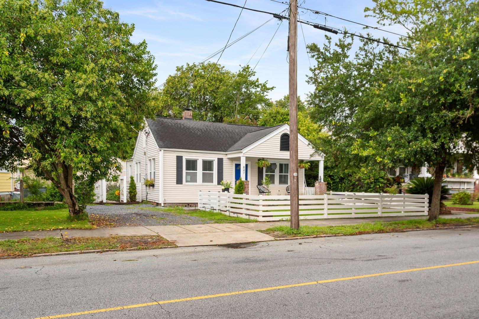 Charleston House: 847 Rutledge Ave.
