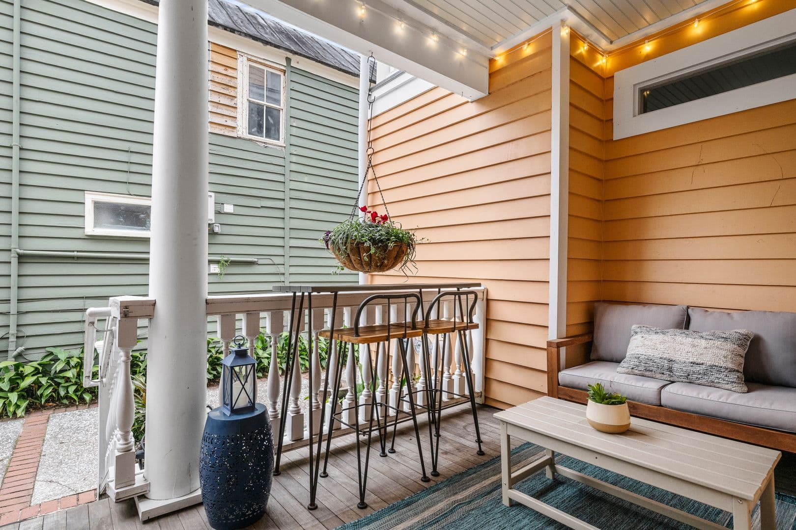 Charleston House: 234 Rutledge Avenue