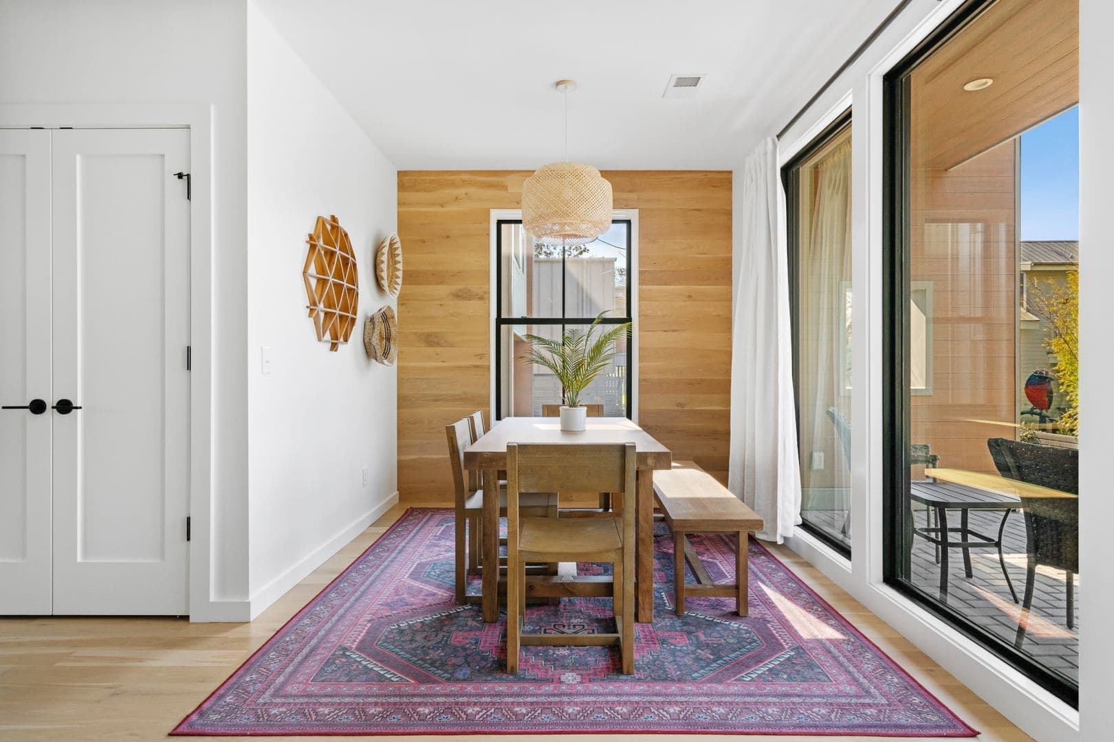 Mount Pleasant House: 208 Linnea Lane