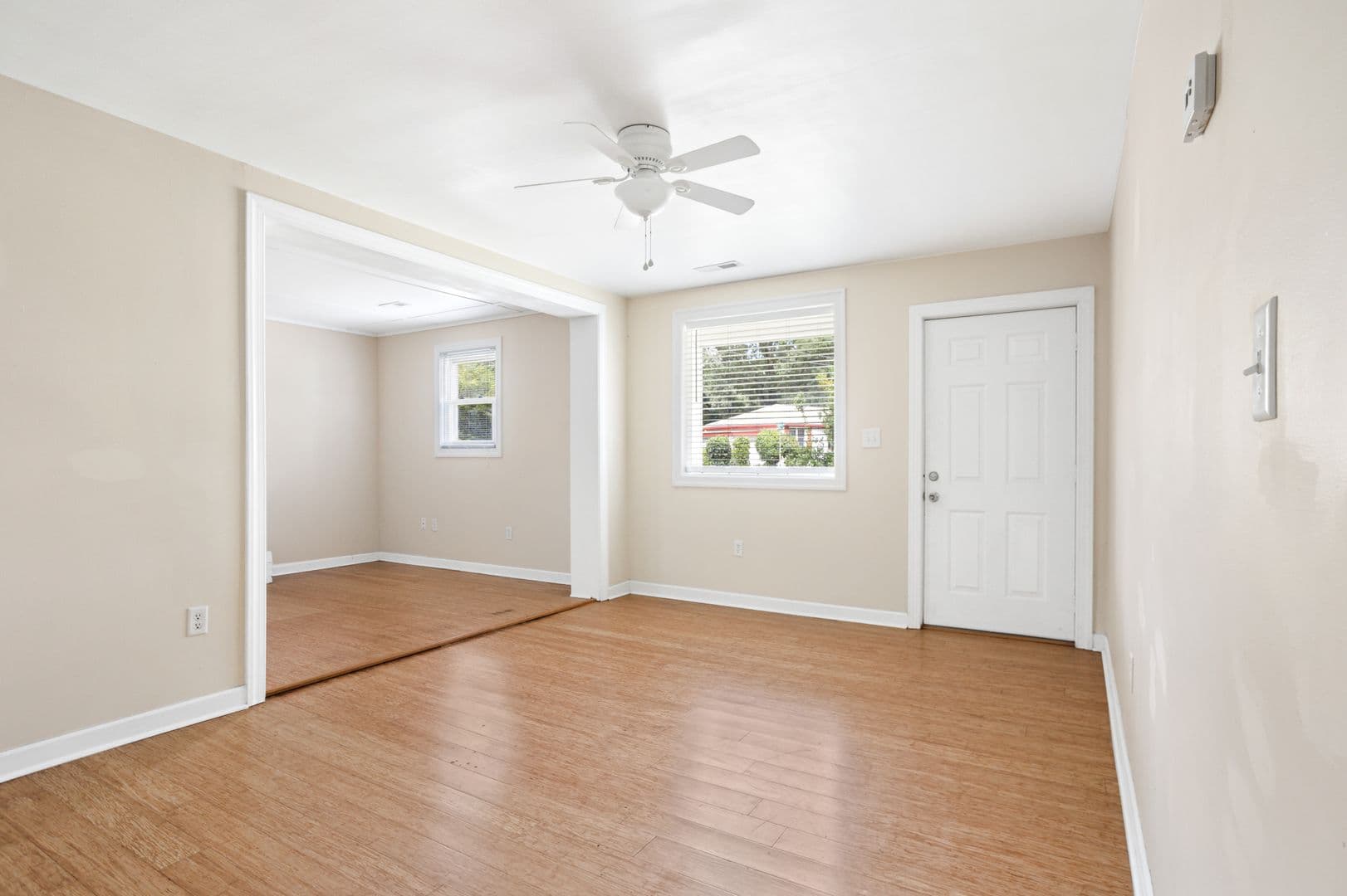 Charleston House: 865 Santee Street