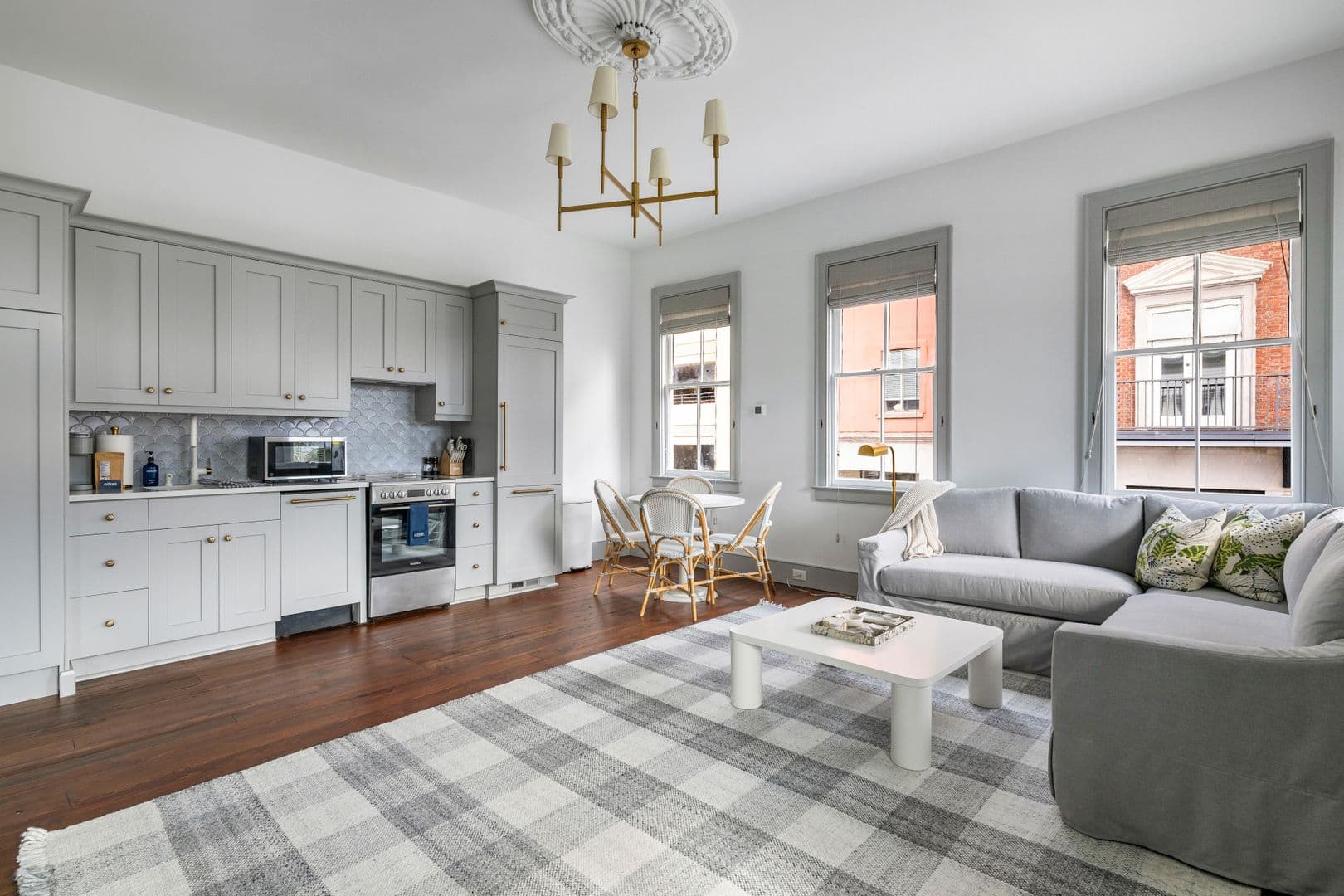 Charleston House: 123 King Street