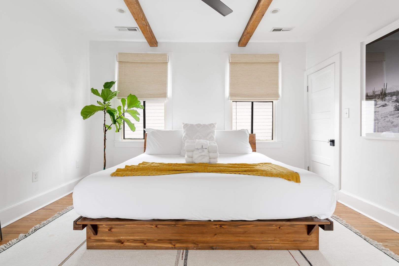 Charleston House: 70 Ashe Street