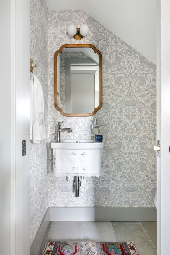 Charleston House: 36 10th Avenue