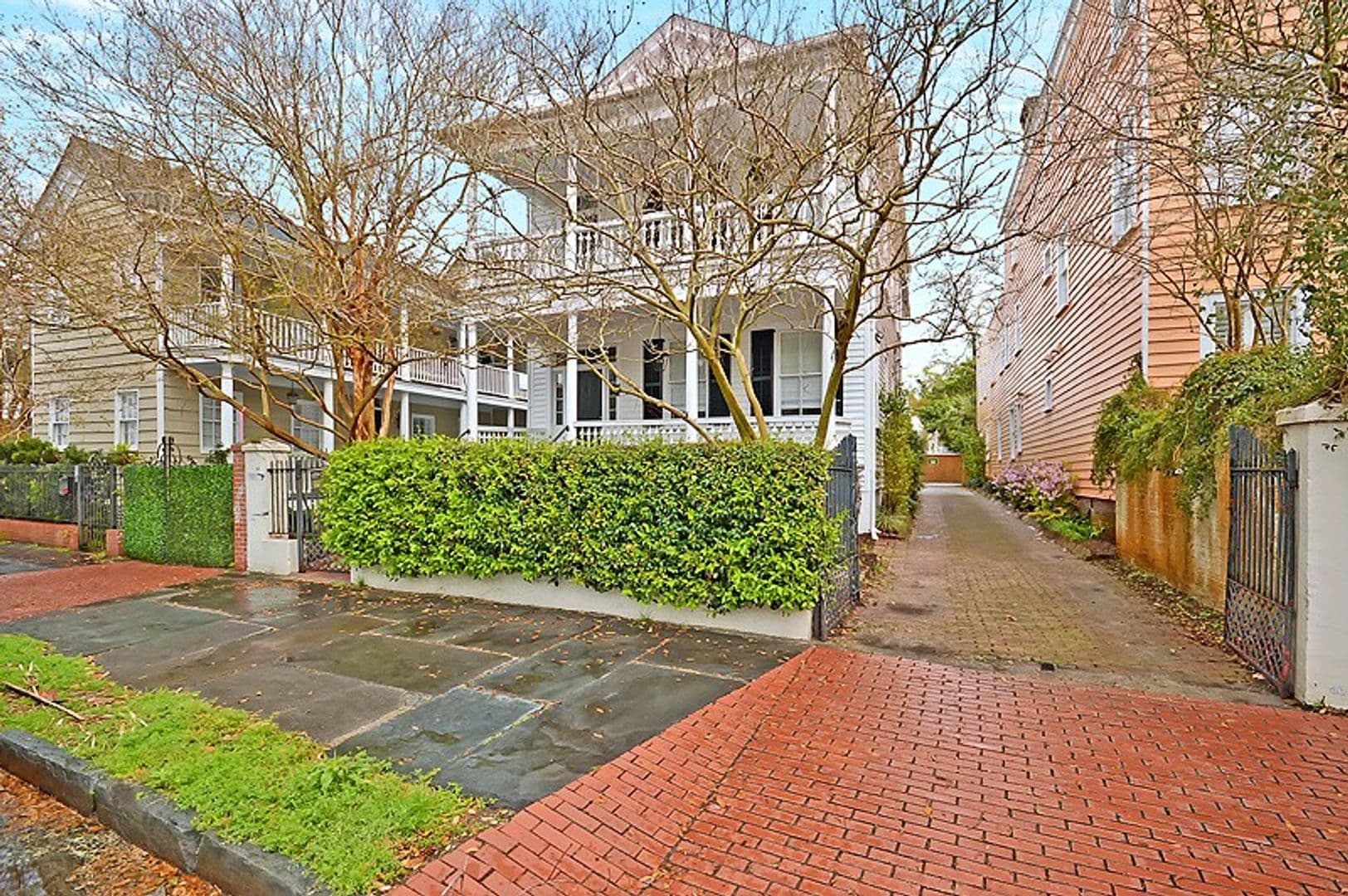 Charleston House: 236 Rutledge Avenue
