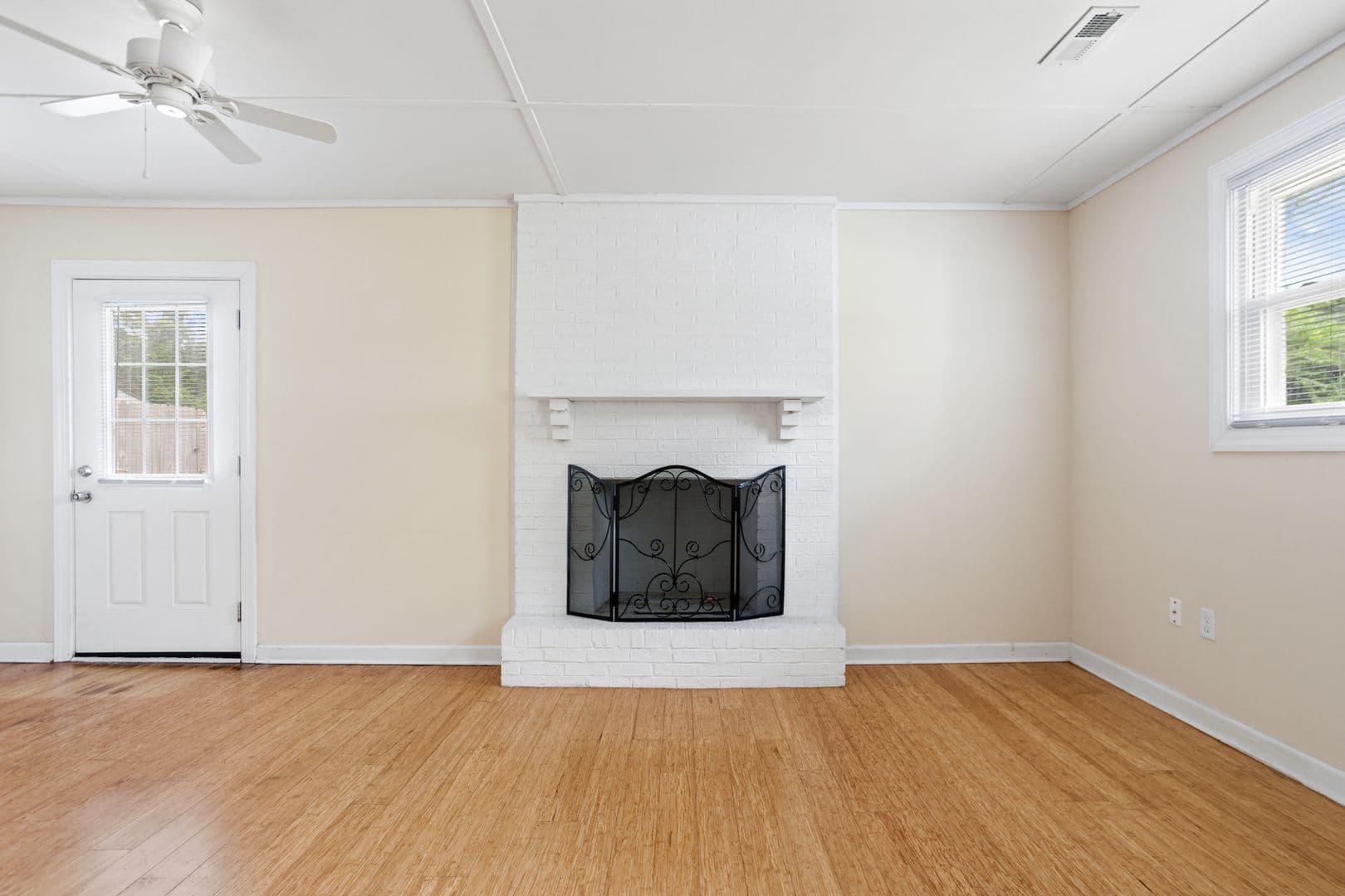 Charleston House: 865 Santee Street