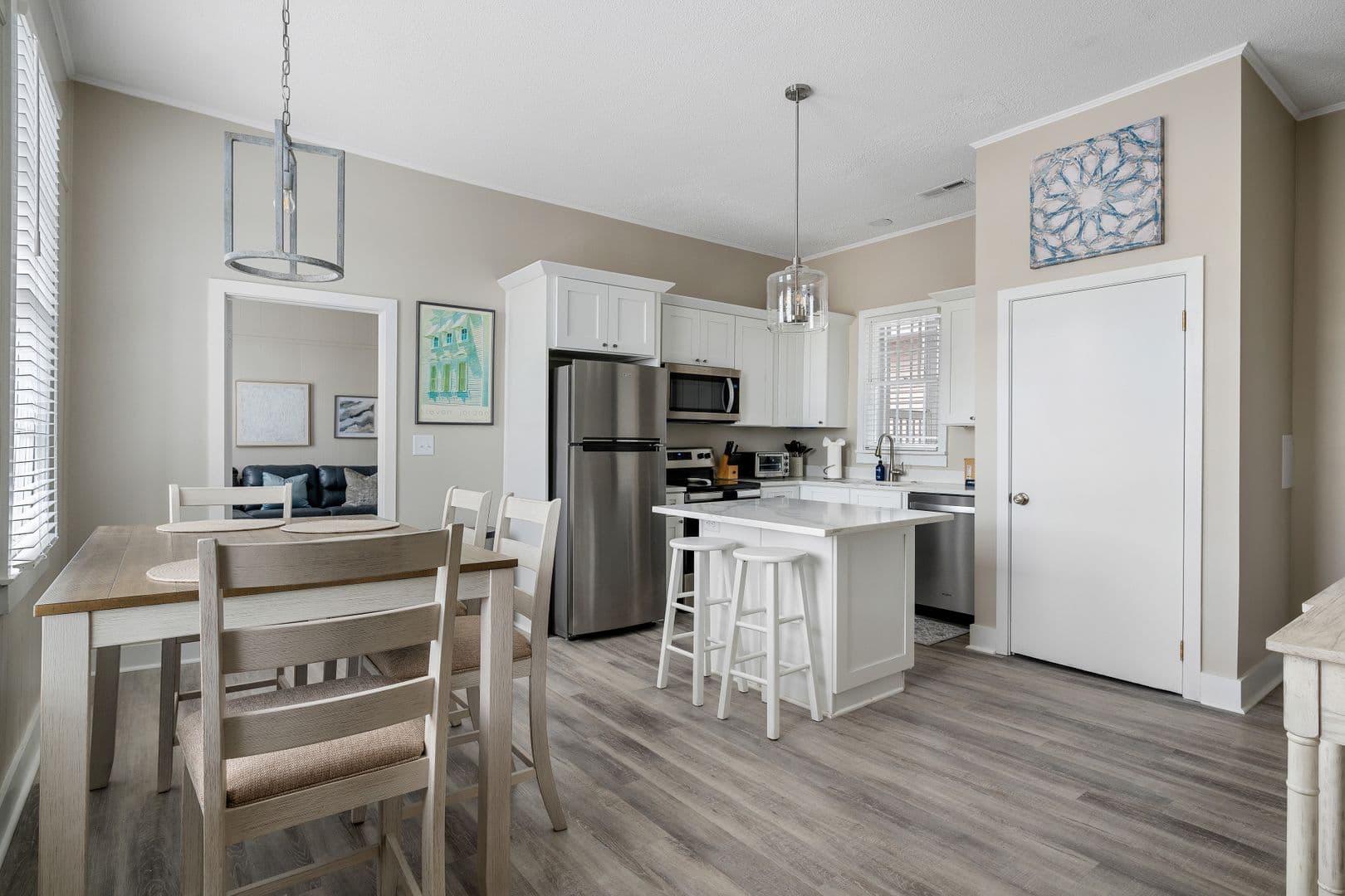 Charleston House: 460 Meeting Street